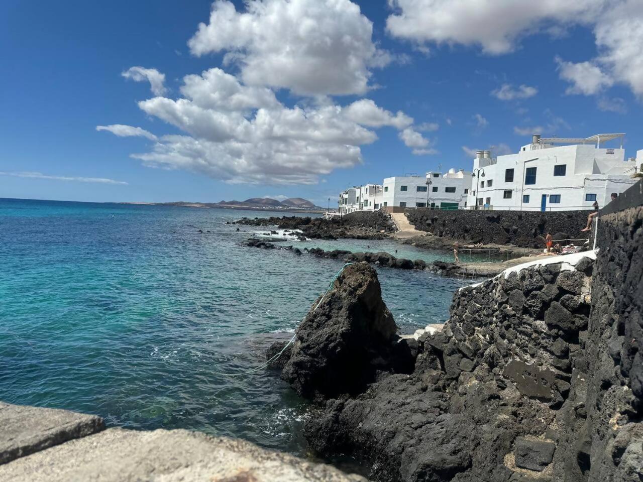 Gran Terraza 1 Minuto De Piscinas Naturales