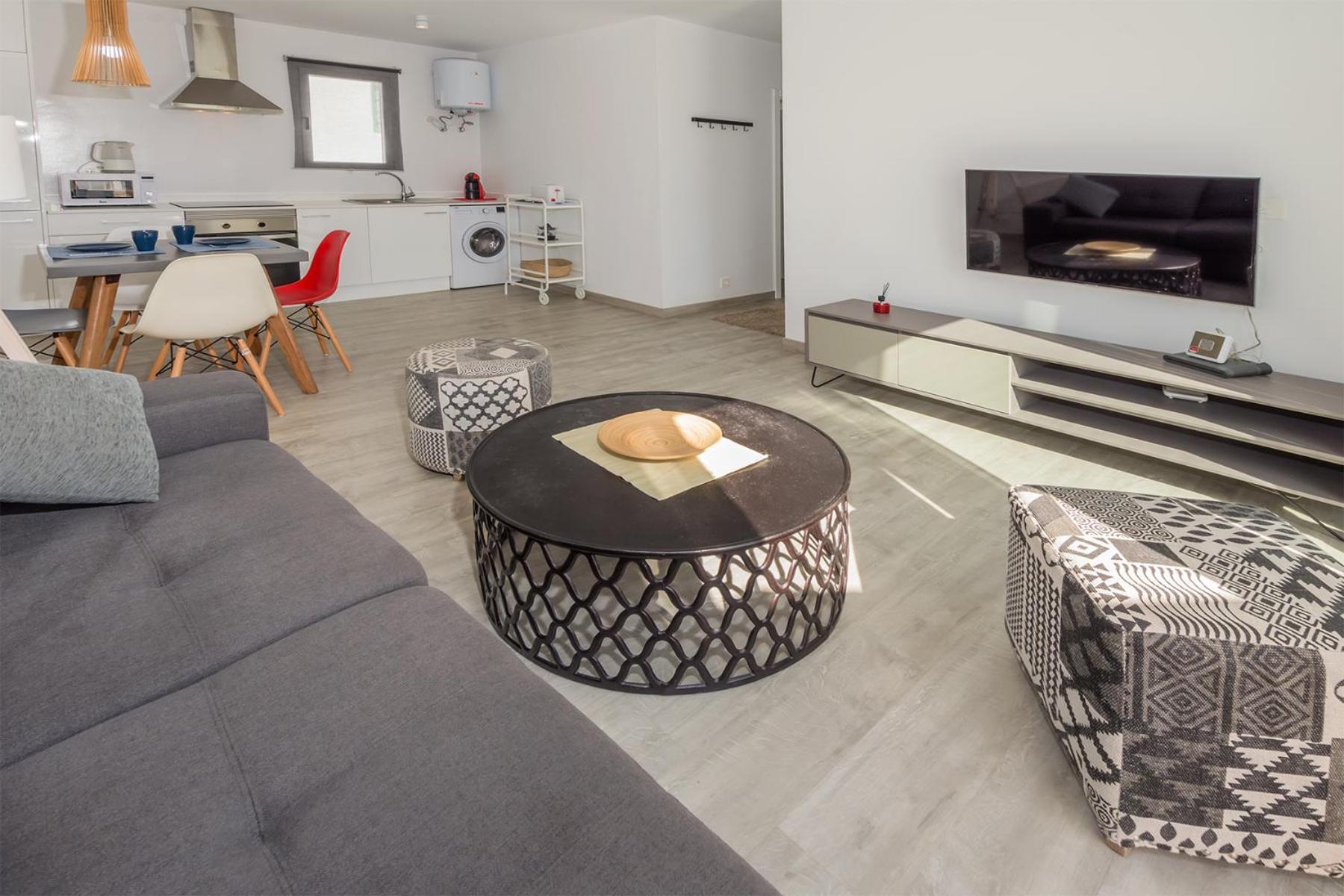 Lanzahost Tabaiba Blue Apartment