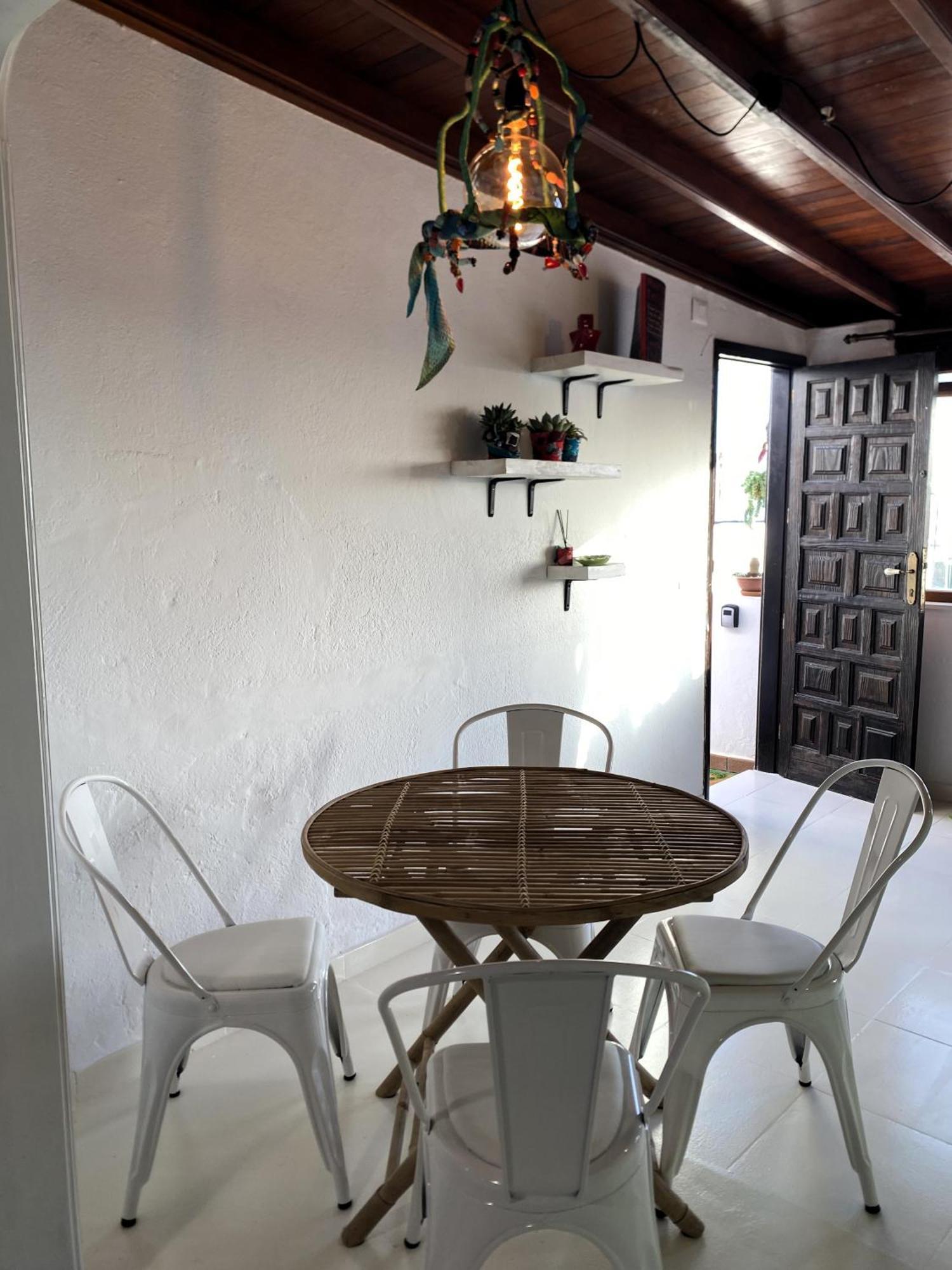 Apartamento Vista Sol Y Mar, Playa Honda, Lanzarote