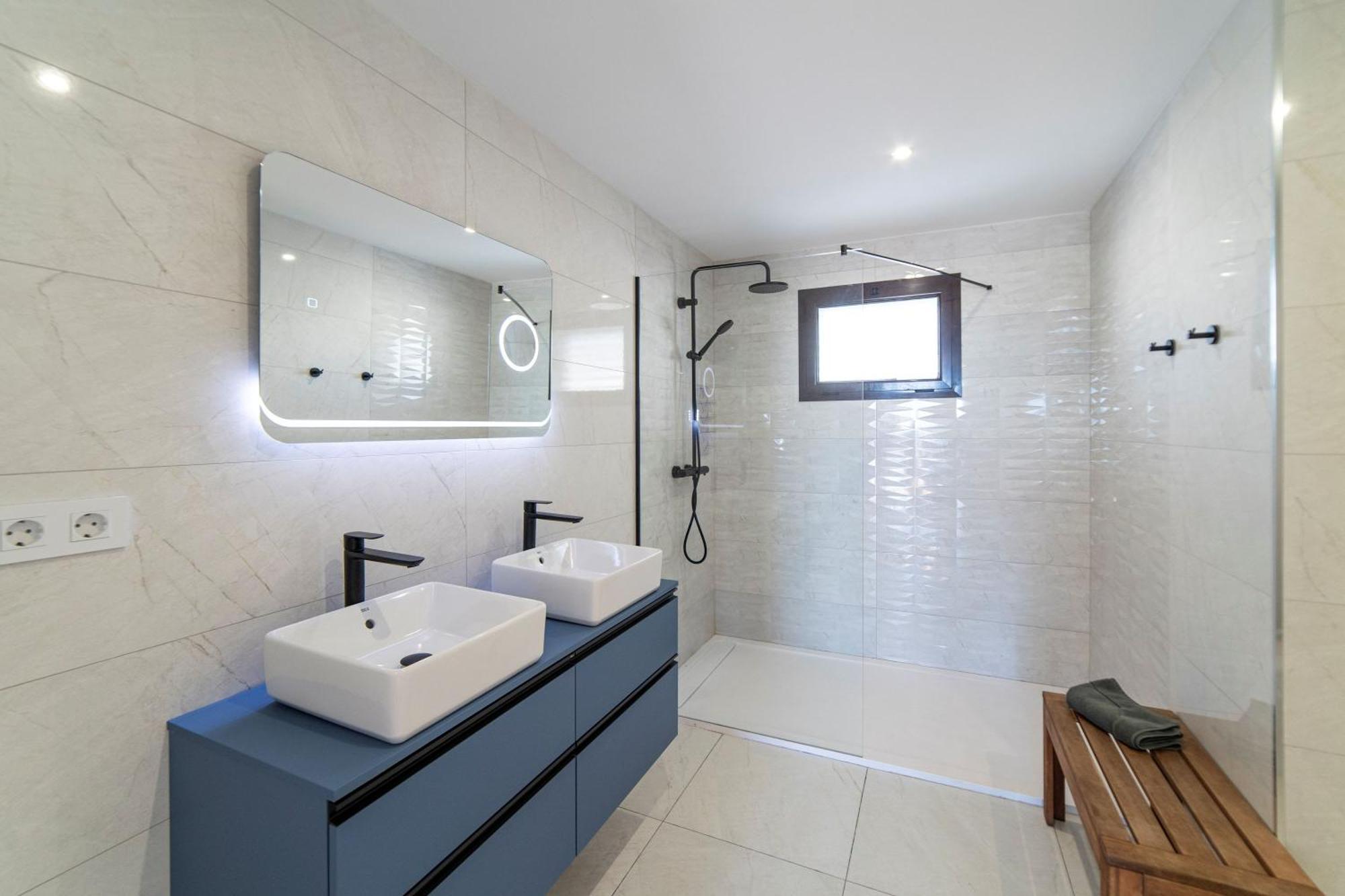 Villa Maria Carmen: Modern Beachside Retreat With Heated Pool