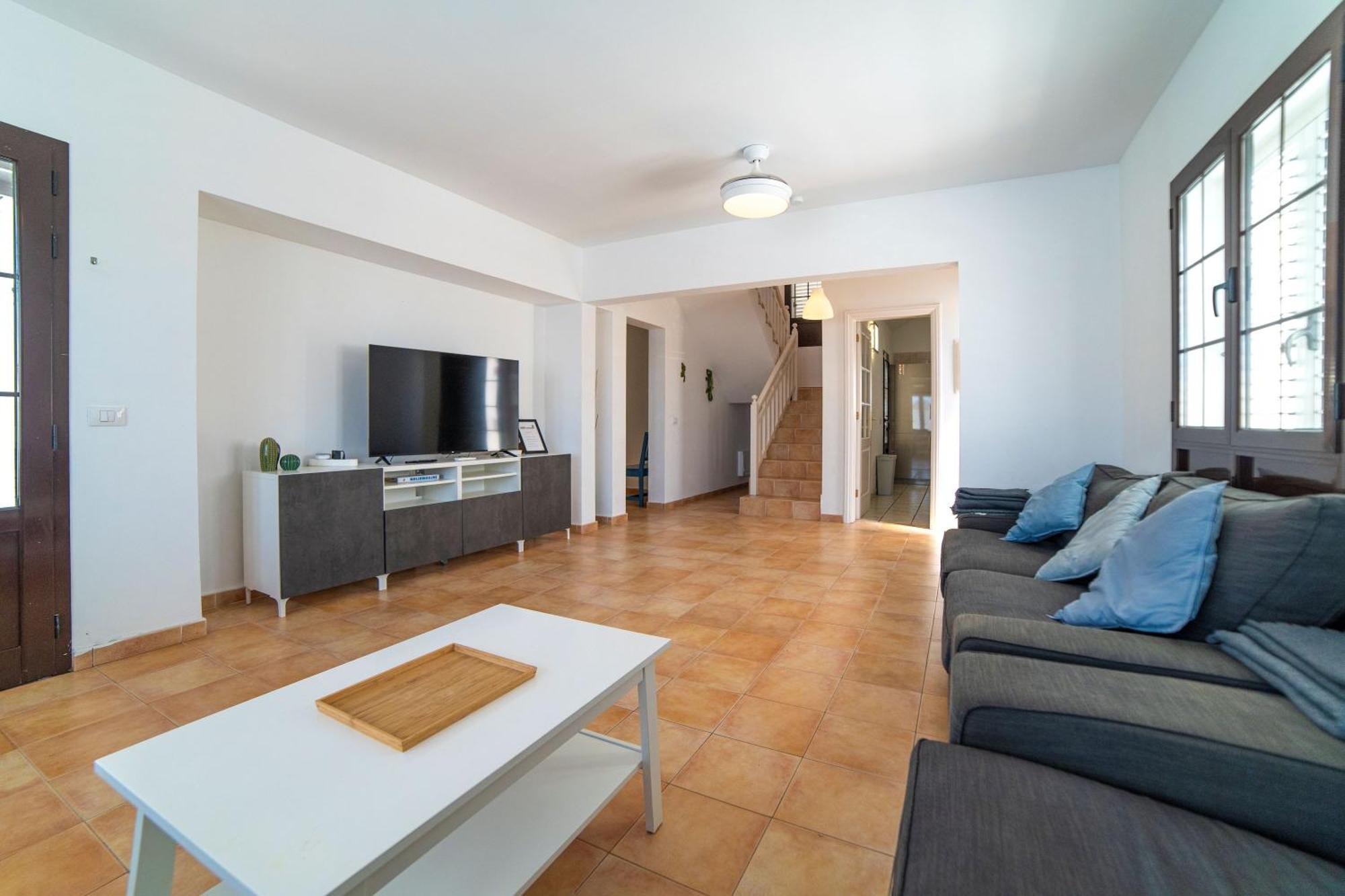 Maria Carmen: Modern Beachside Retreat With Heated Pool Villa *