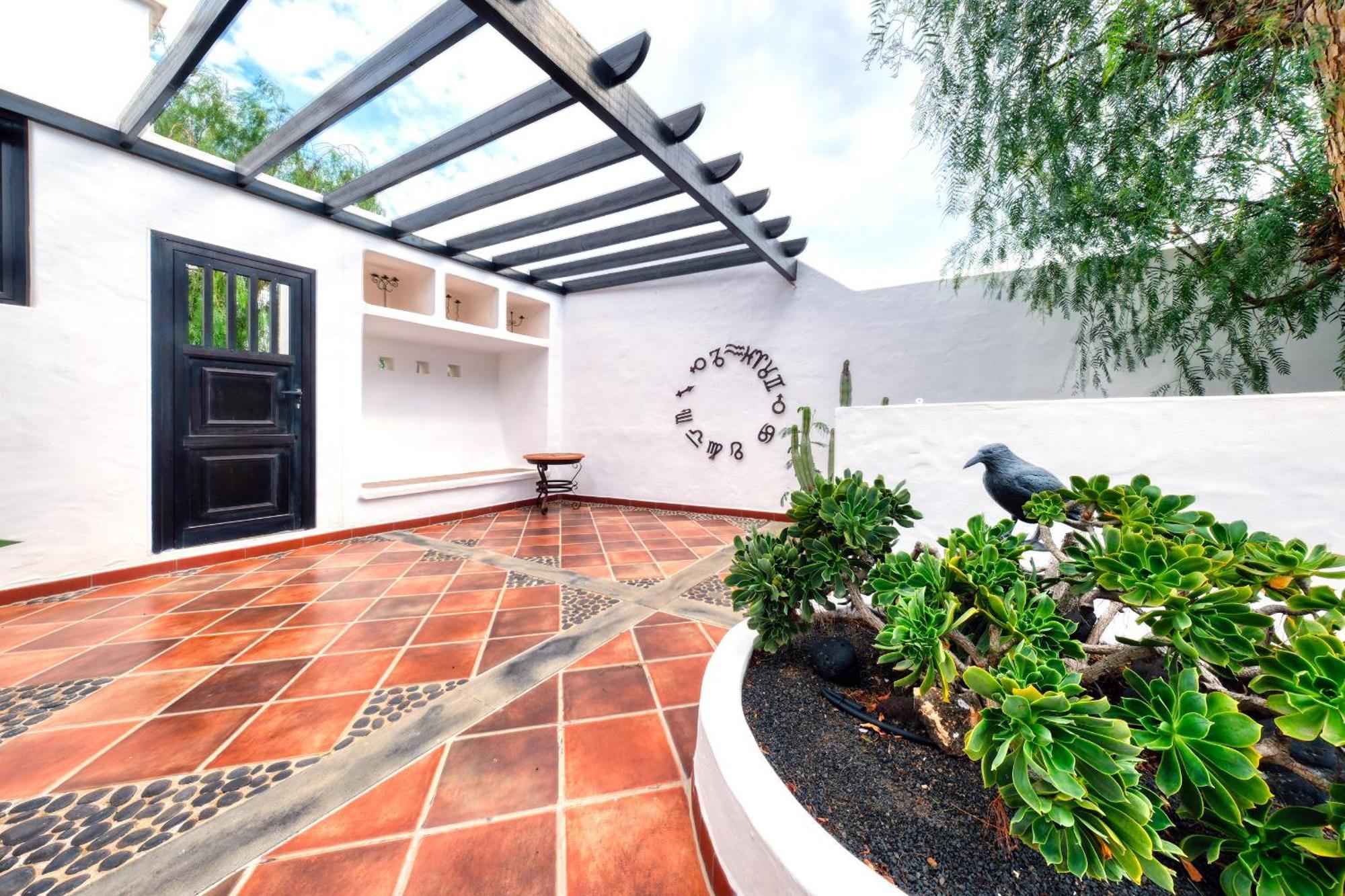 Holiday home Casa Felix - Private Pool, Pool Table And Bbq By Lanzarote Vacation Homes *