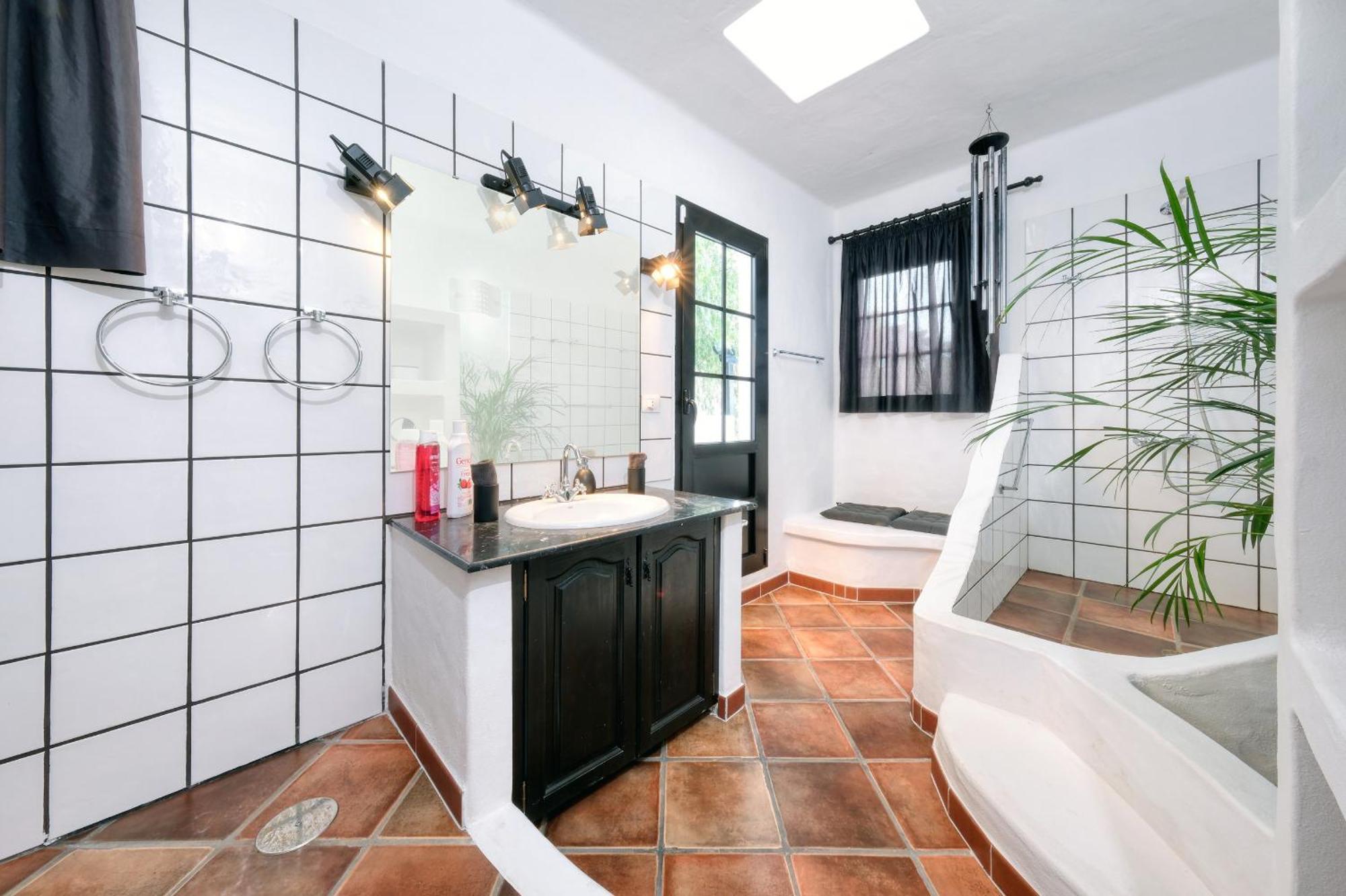 Casa Felix - Private Pool, Pool Table And Bbq By Lanzarote Vacation Homes