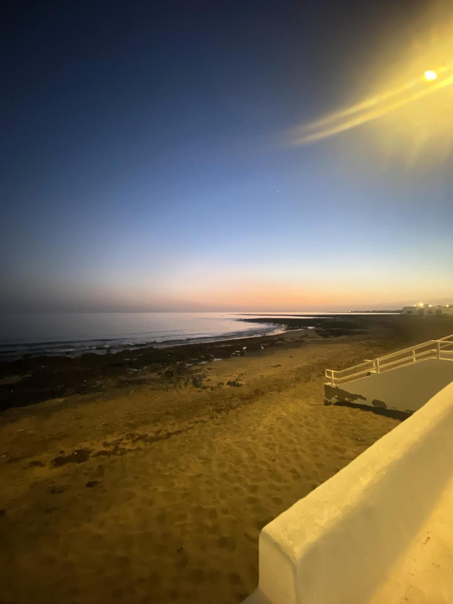 Apartamento Vista Sol Y Mar, Playa Honda, Lanzarote *