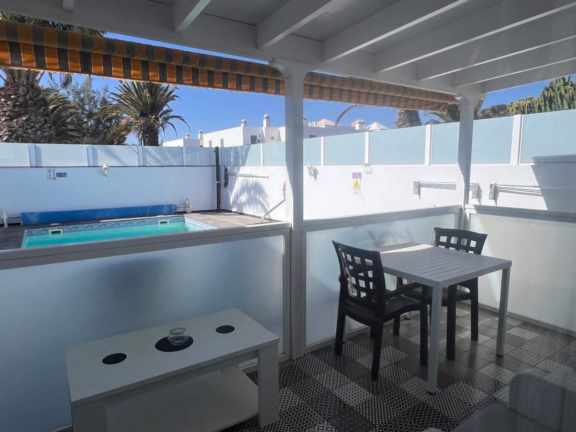 Casa Swn-y-mor, Two Bedroom With Private Pool Apartment