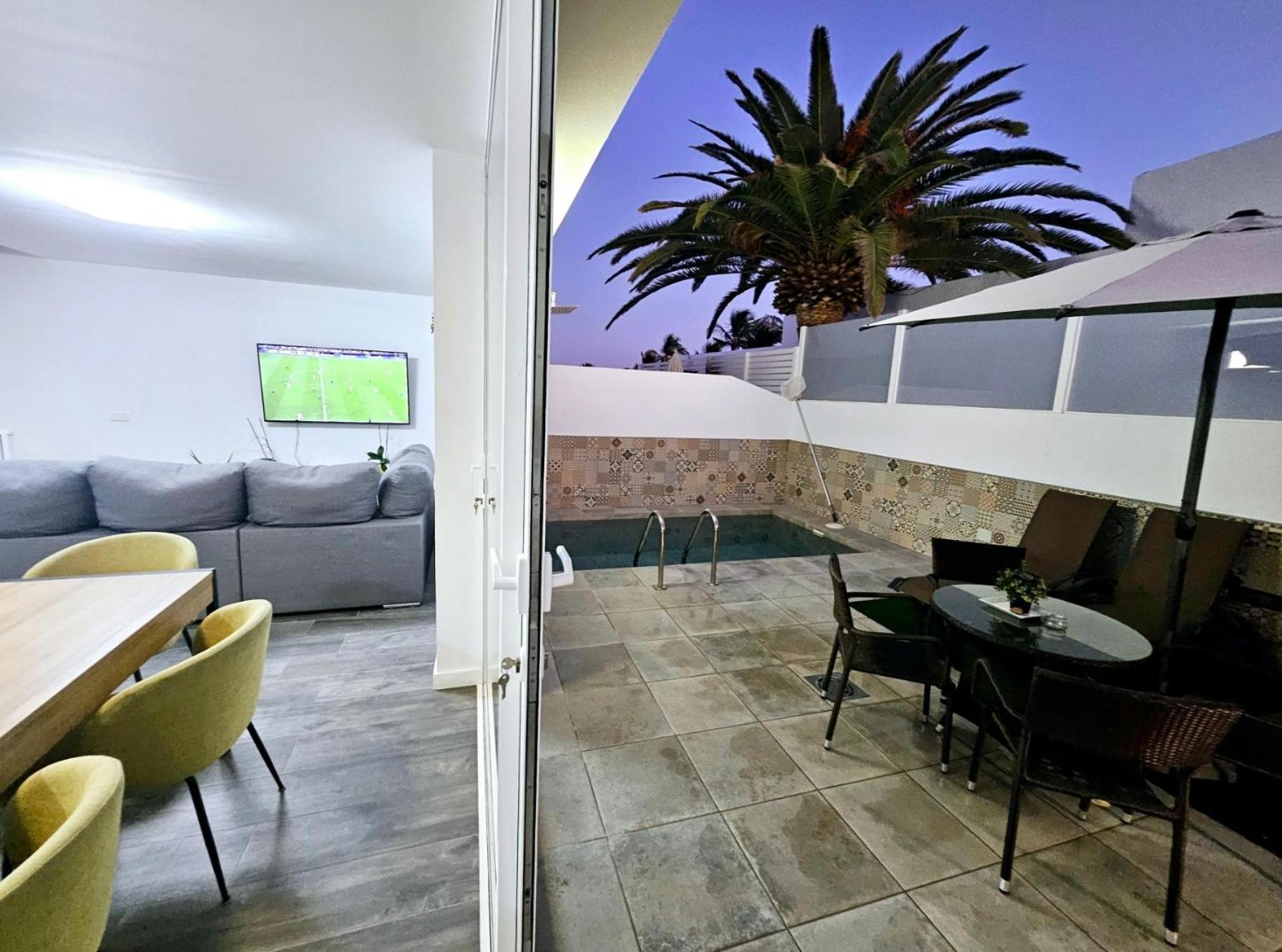 Villa Blue Moon