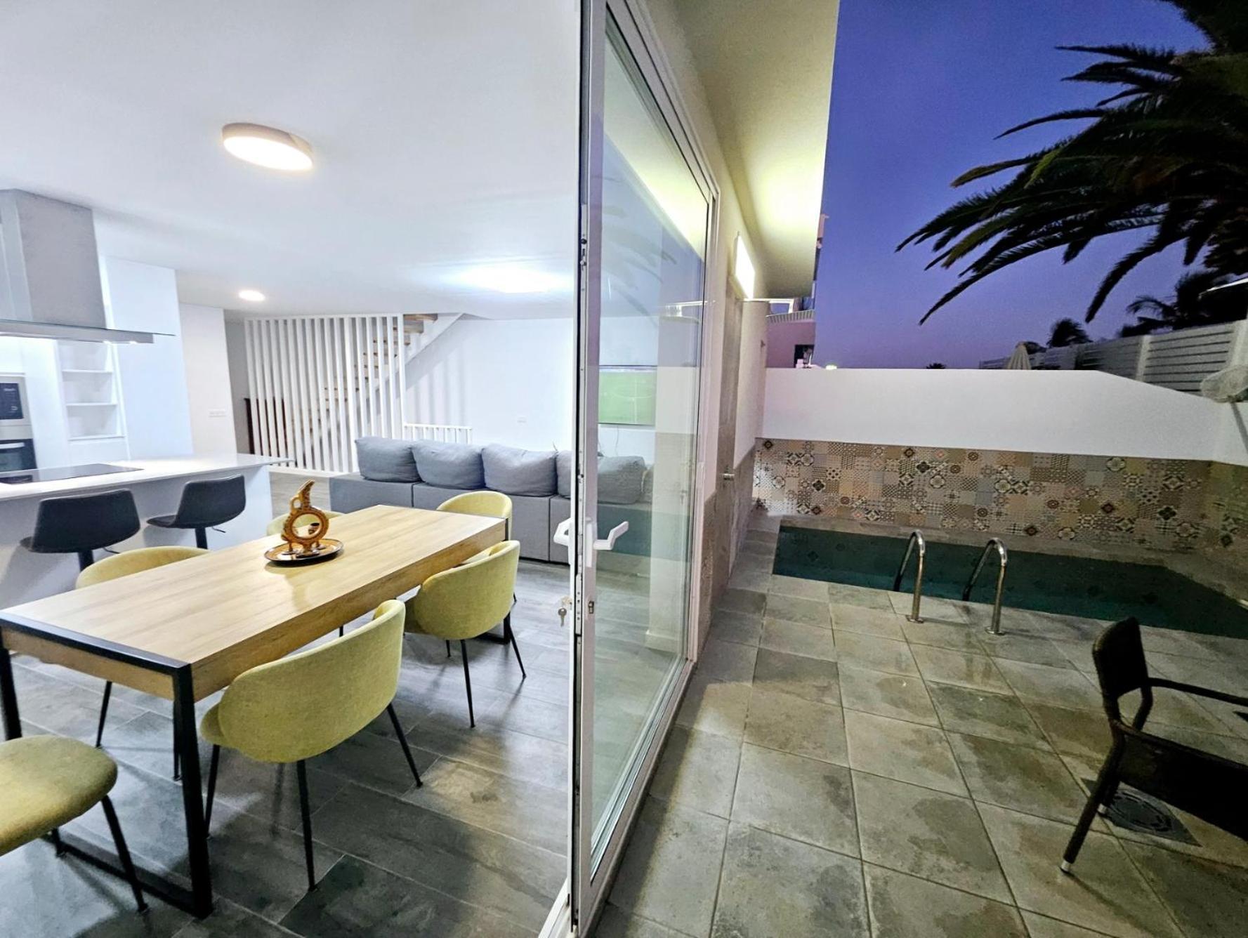 Blue Moon Villa Tias