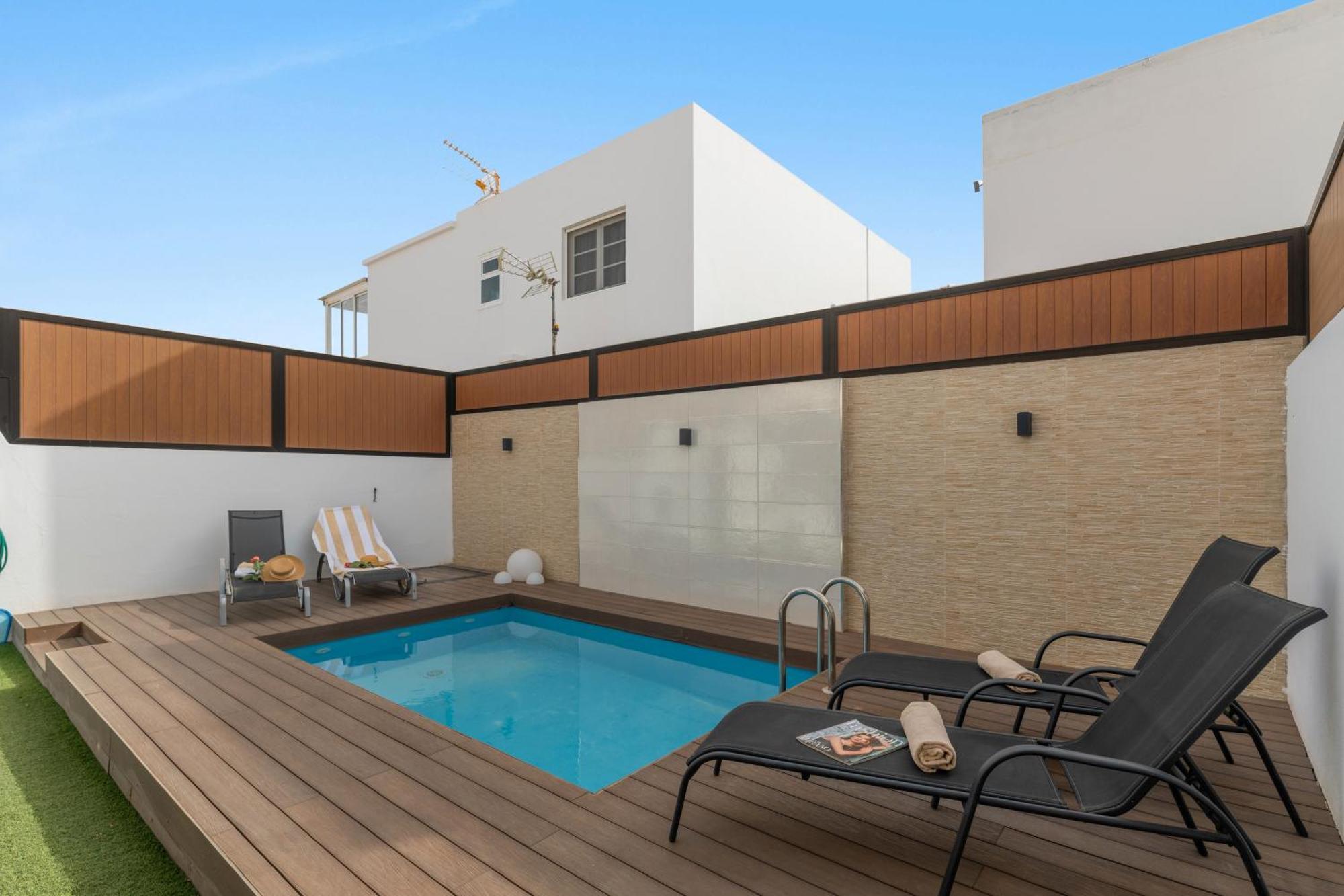 Berkana De Lujo Con Piscina * Playa Honda (Lanzarote)