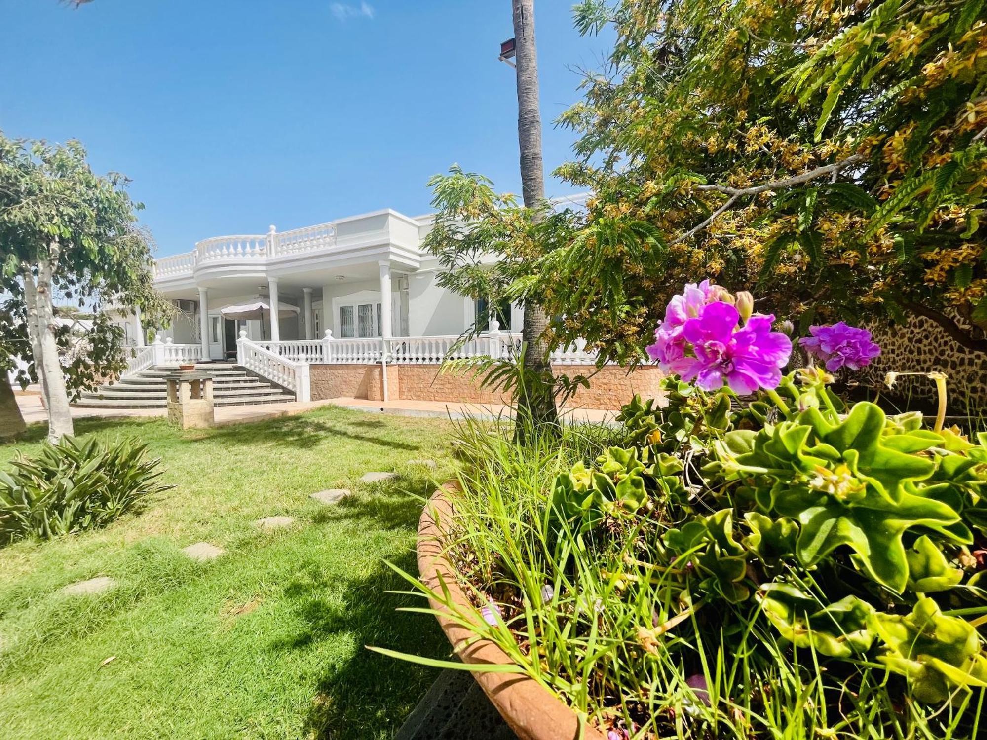 Kishni, Peaceful And Luxury