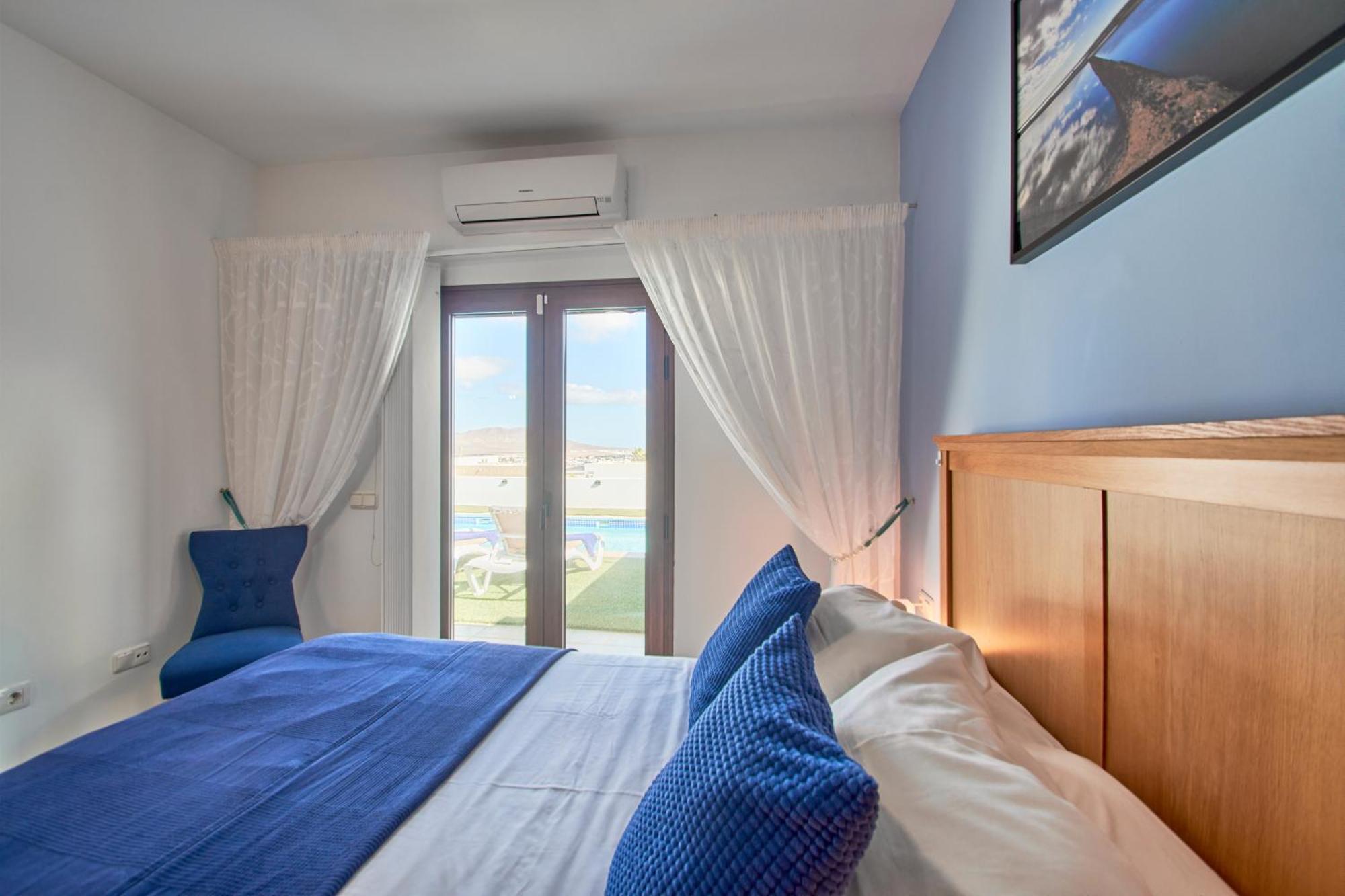 Vino, Altos - Heated Pool, Ac, Panorama Sea Views * Playa Blanca (Lanzarote)