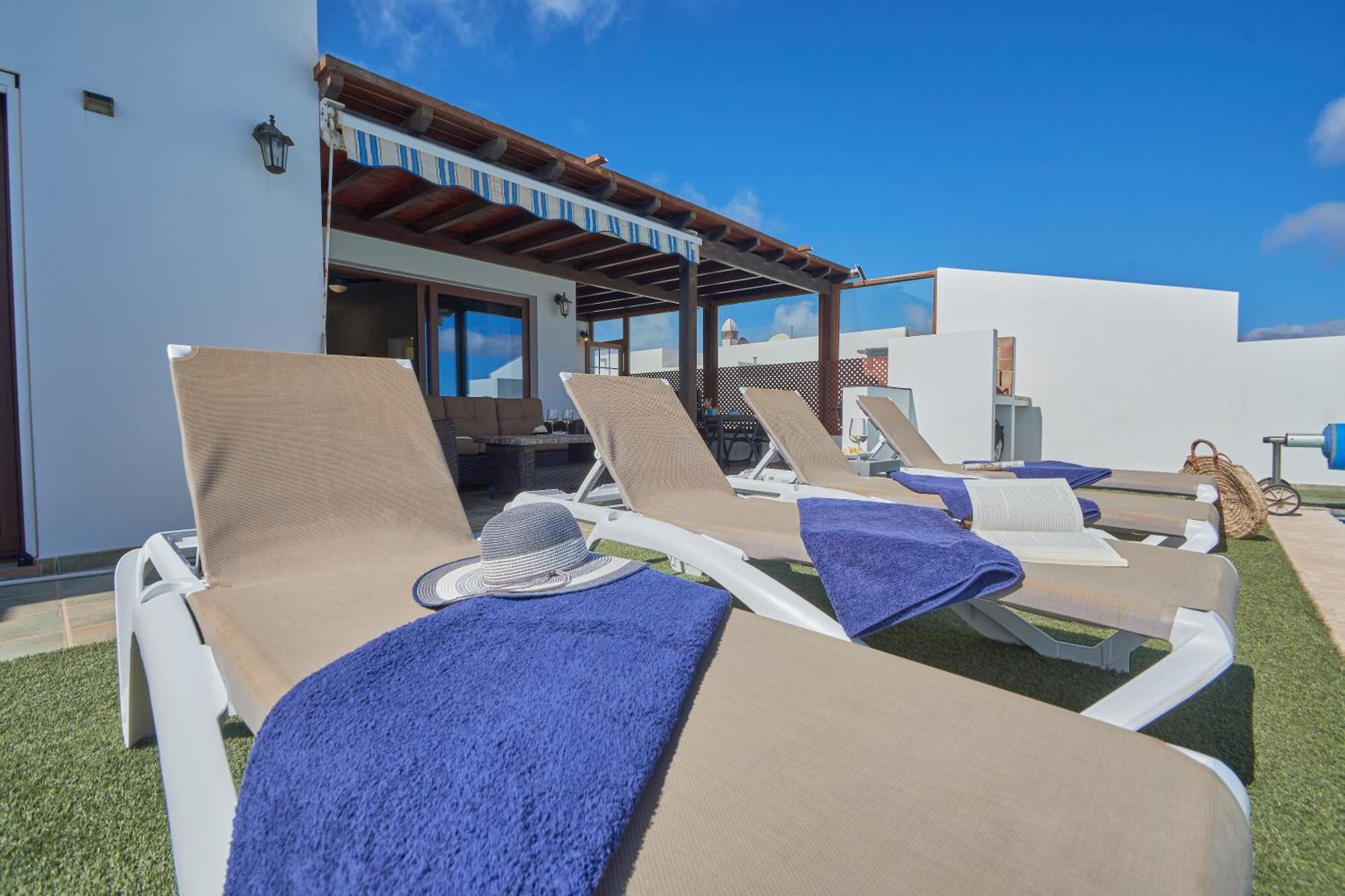 Vino, Altos - Heated Pool, Ac, Panorama Sea Views *