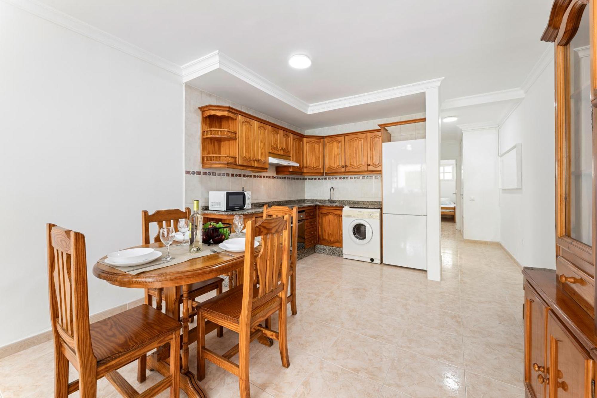 Home2book Prime Location Apartment, Playa Grande Puerto del Carmen (Lanzarote)