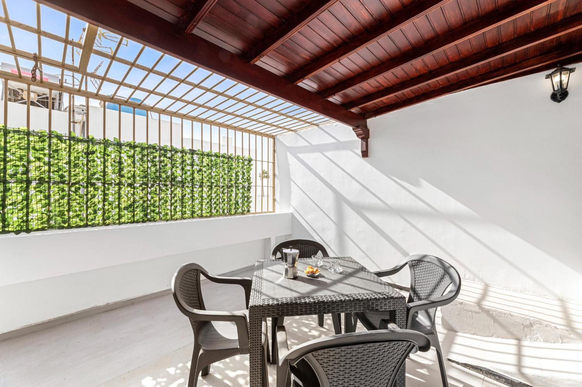 Home2book Prime Location Apartment, Playa Grande Puerto del Carmen (Lanzarote)