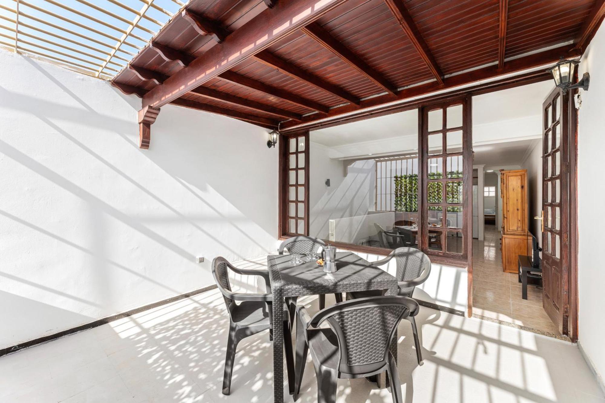 Home2book Prime Location Apartment, Playa Grande Puerto del Carmen (Lanzarote)