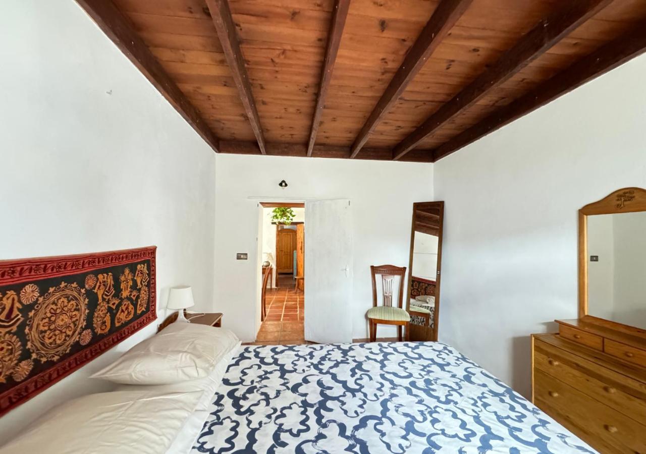 Antigua Casa Del Cura Apartamento Tías