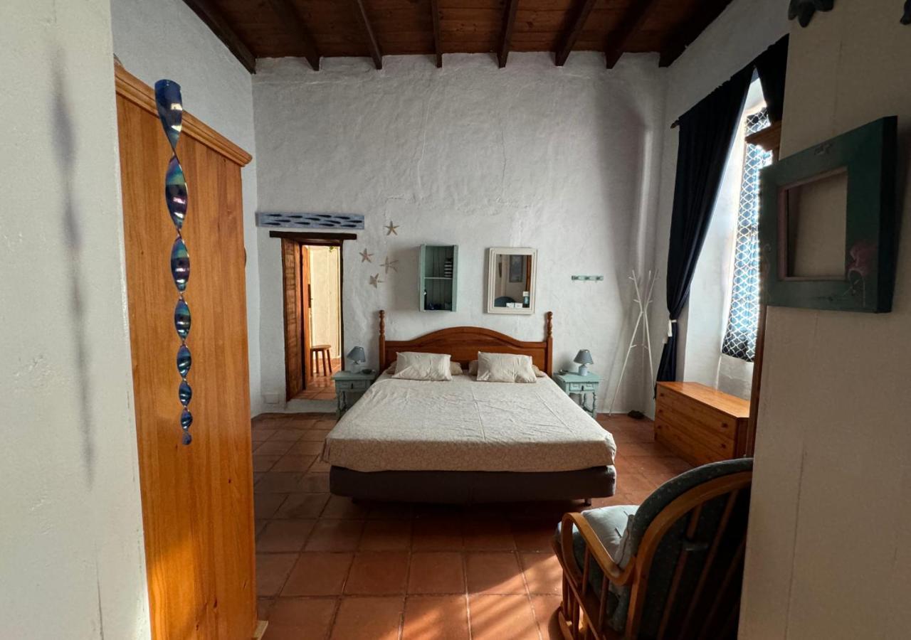 Antigua Casa Del Cura Apartamento Tías