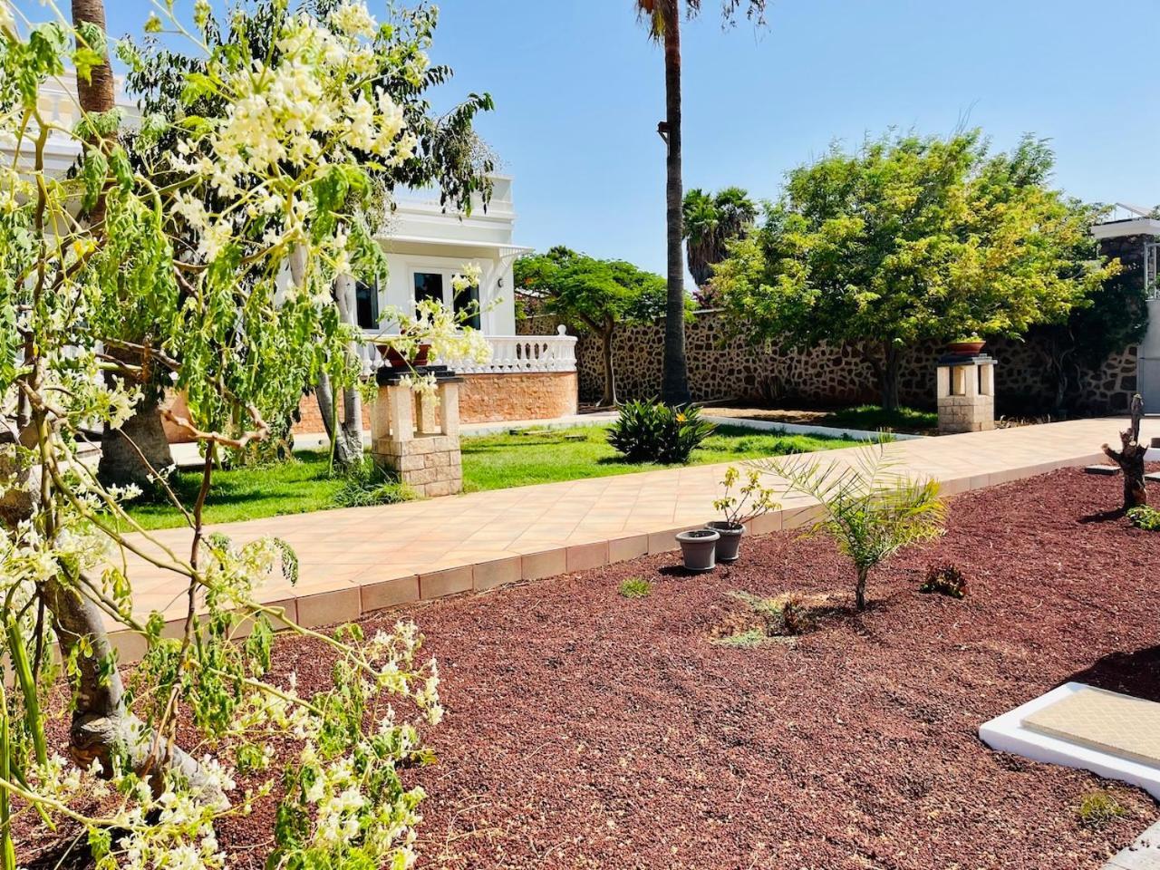 Kishni, Peaceful And Luxury Villa