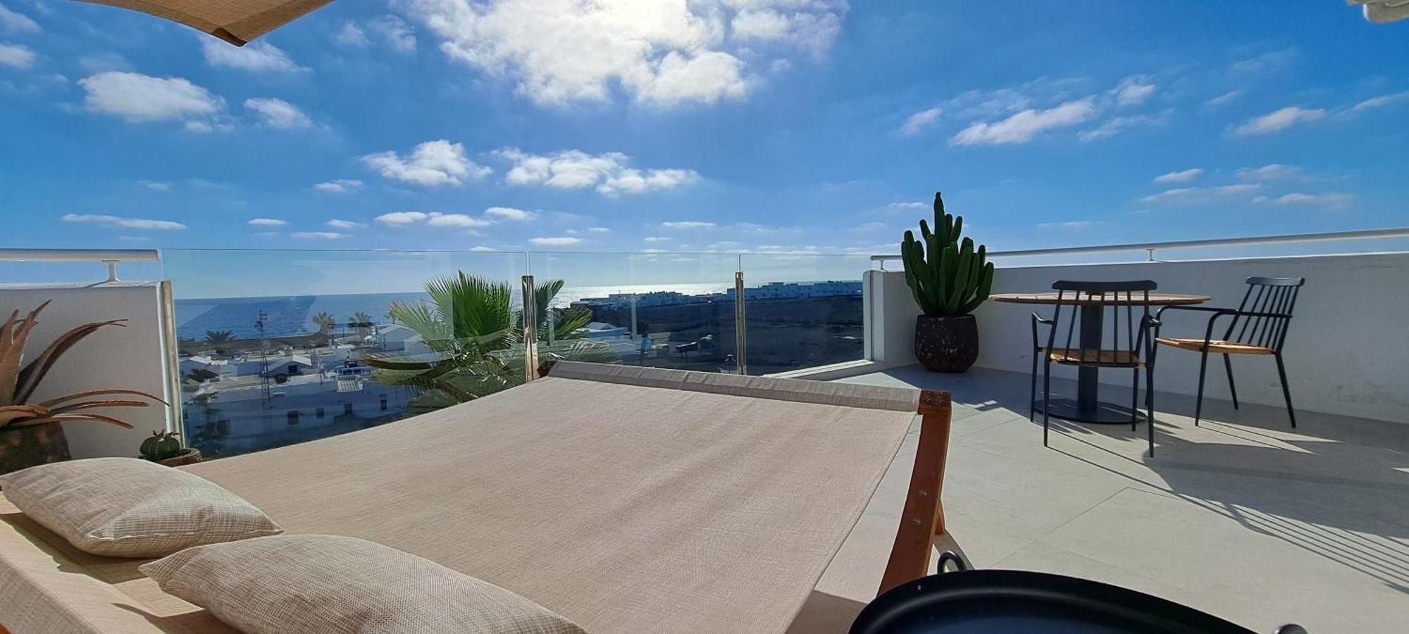 Apartment Cocomar Ii ~ Ocean View Loft Guatiza