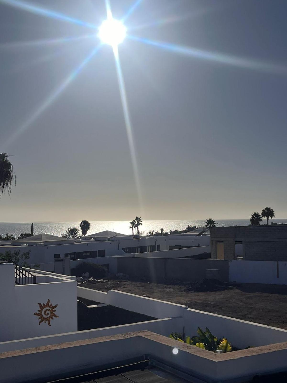 Alberto Private Heated Pool, Jacuzzi, Sea Views Playa Blanca (Lanzarote)