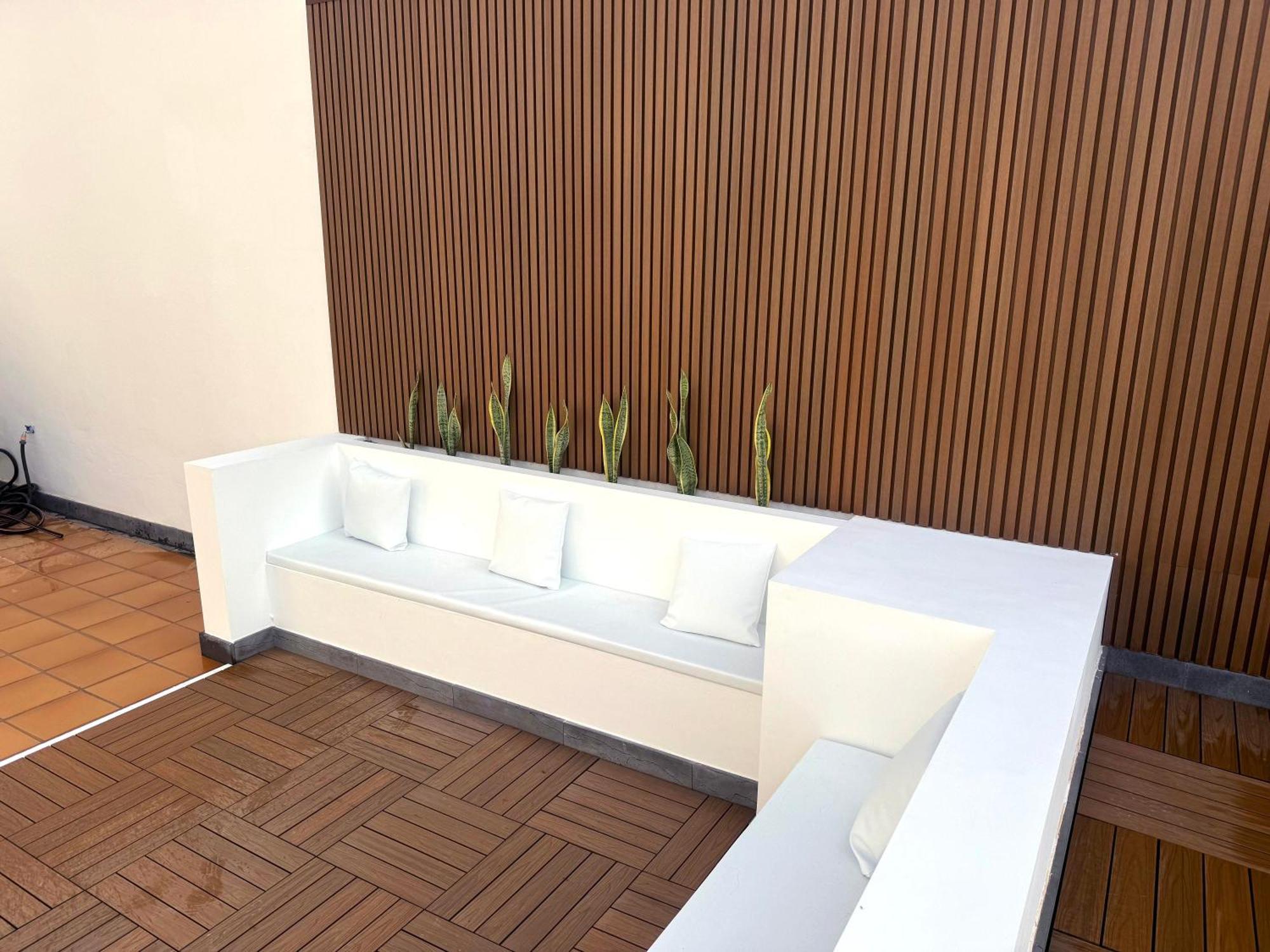 Dedalos - A Luxury Large With A Heated Pool In Villa