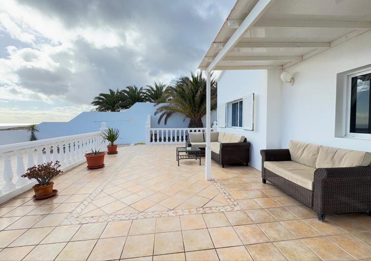 La Ventana Al Mar Villa Guime