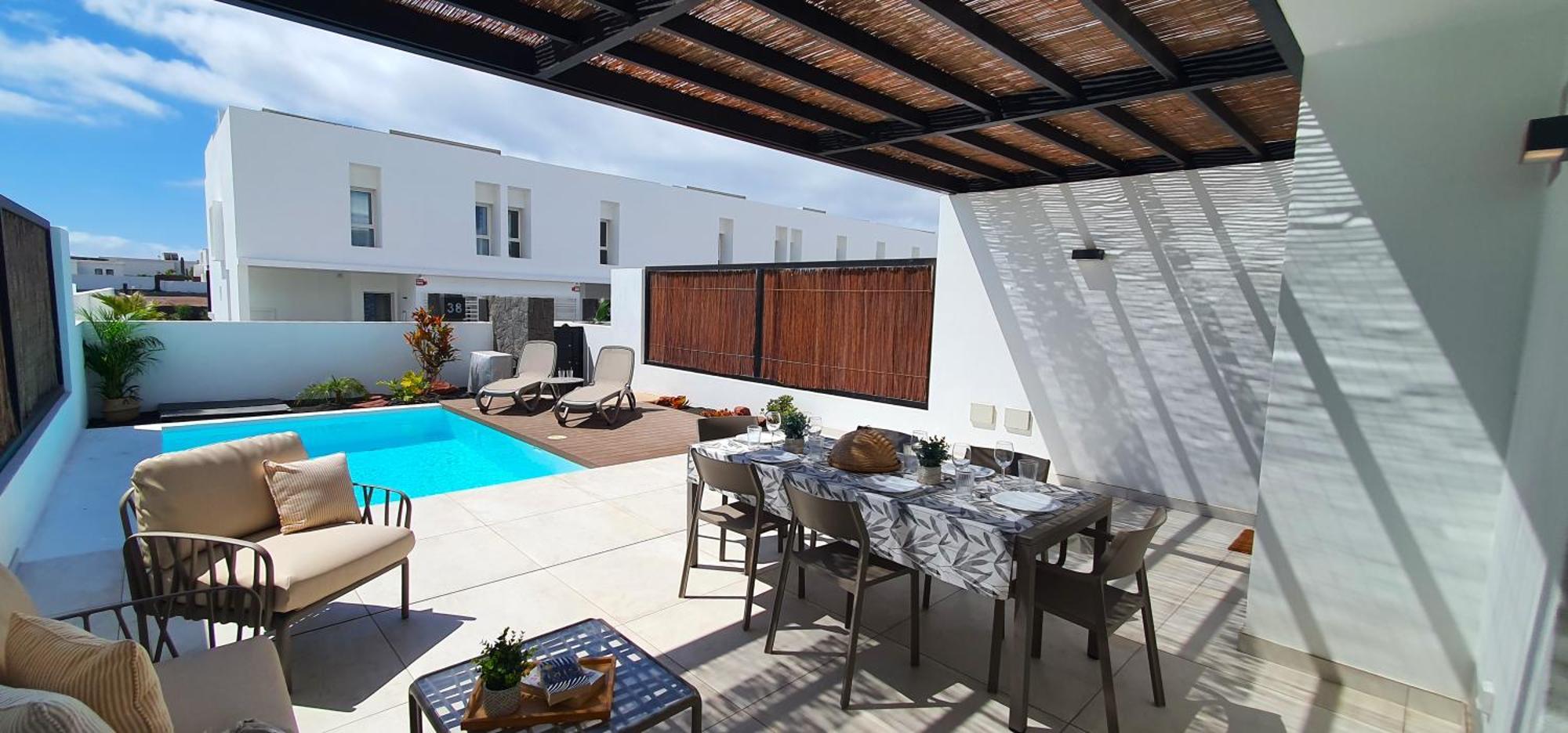 Serena Homes By Livvo * Playa Blanca (Lanzarote)