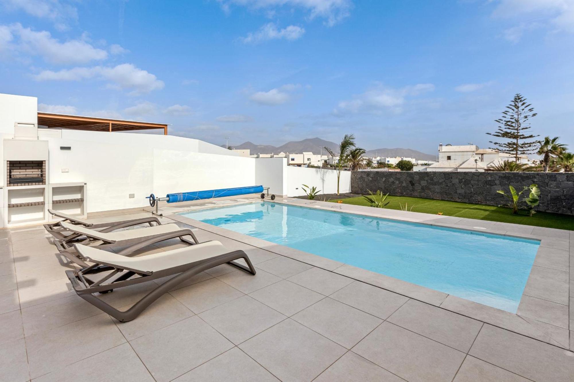 Villa Famara - Vipvipvillas *