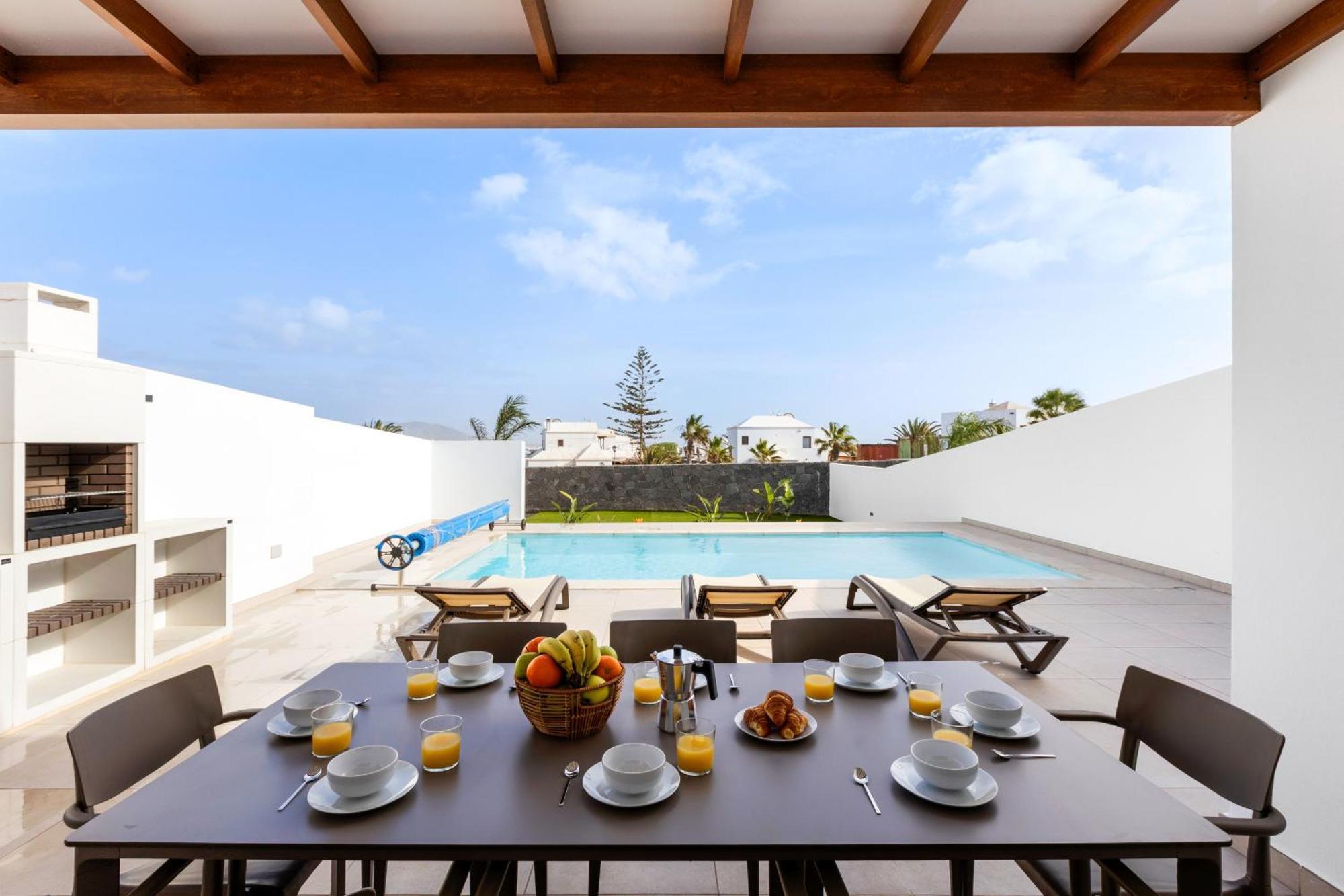 Villa Famara - Vipvipvillas *