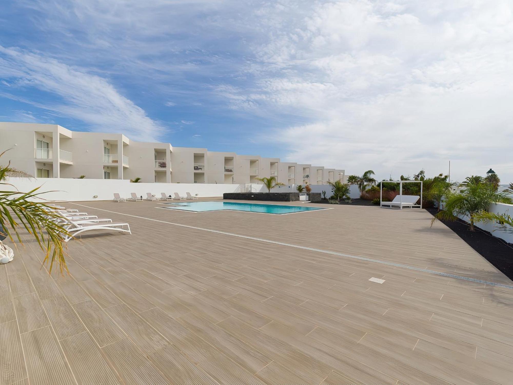 Relaxing Escape Senator-pool View Сasa de vacaciones