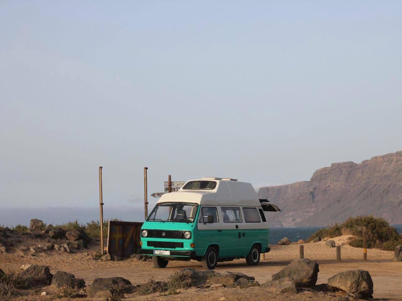 Camping Camelvans Lanzarote California Volkswagen T3