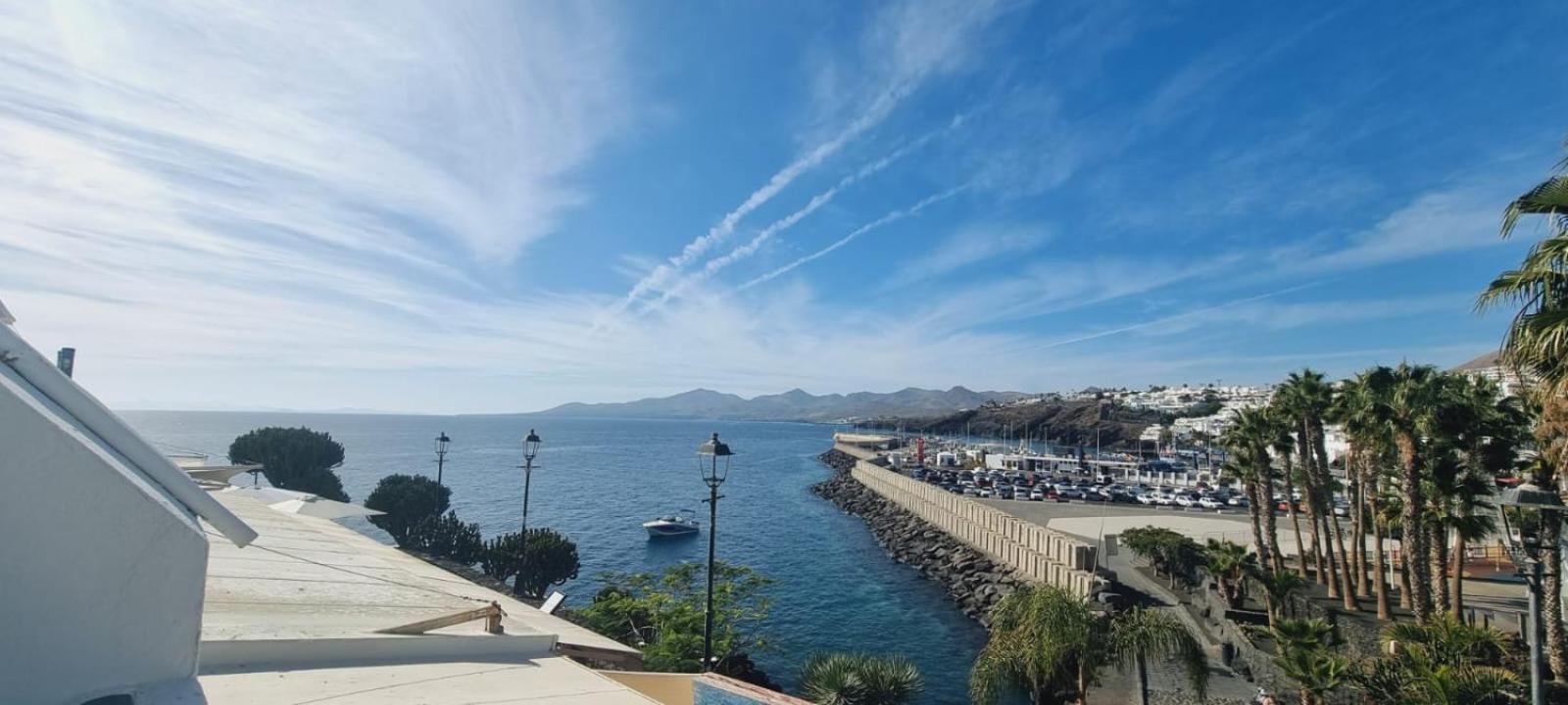 Lanzarote Harbour View Apartamento *