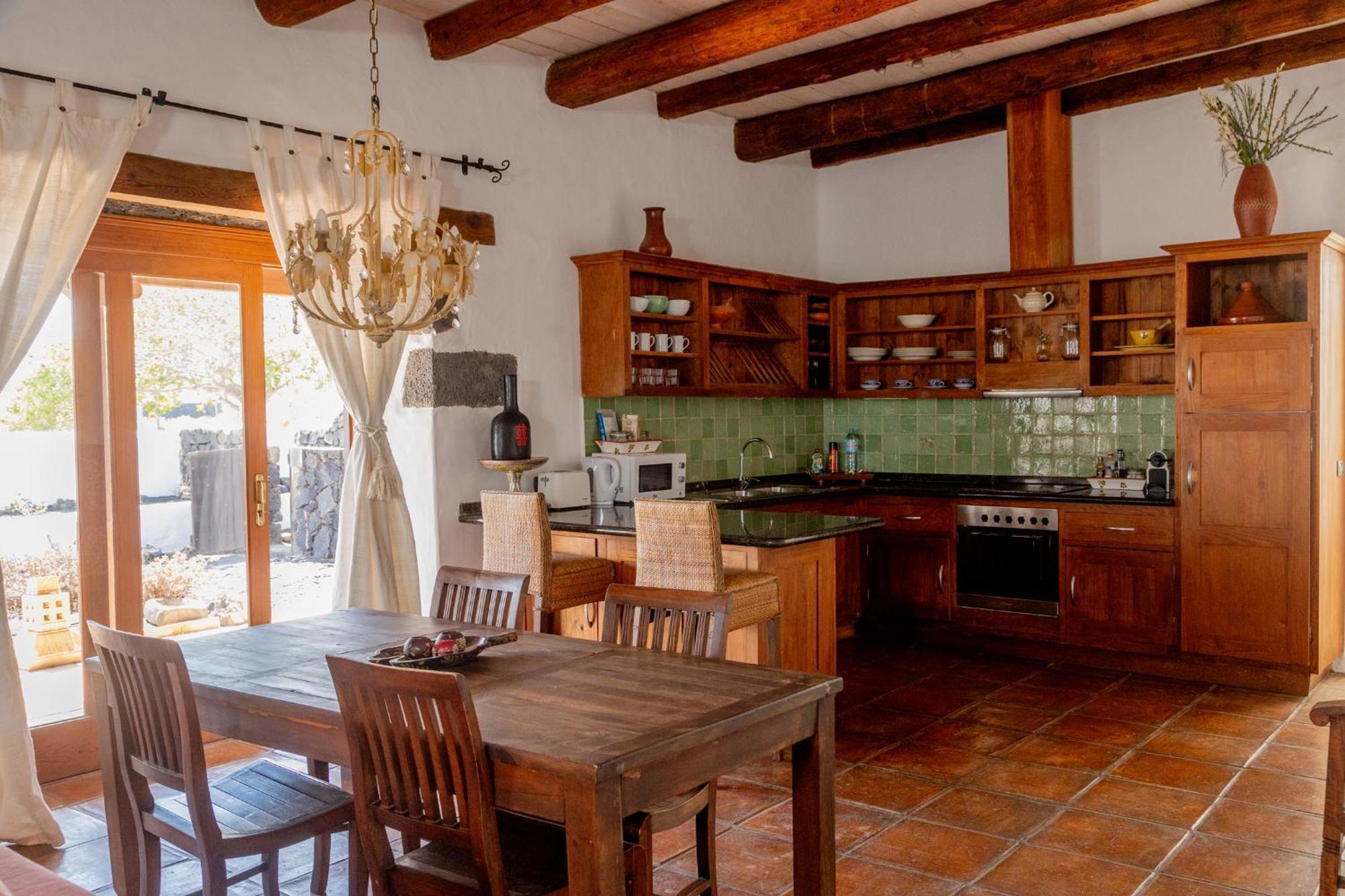 Casa Tomarén 3* San Bartolomé