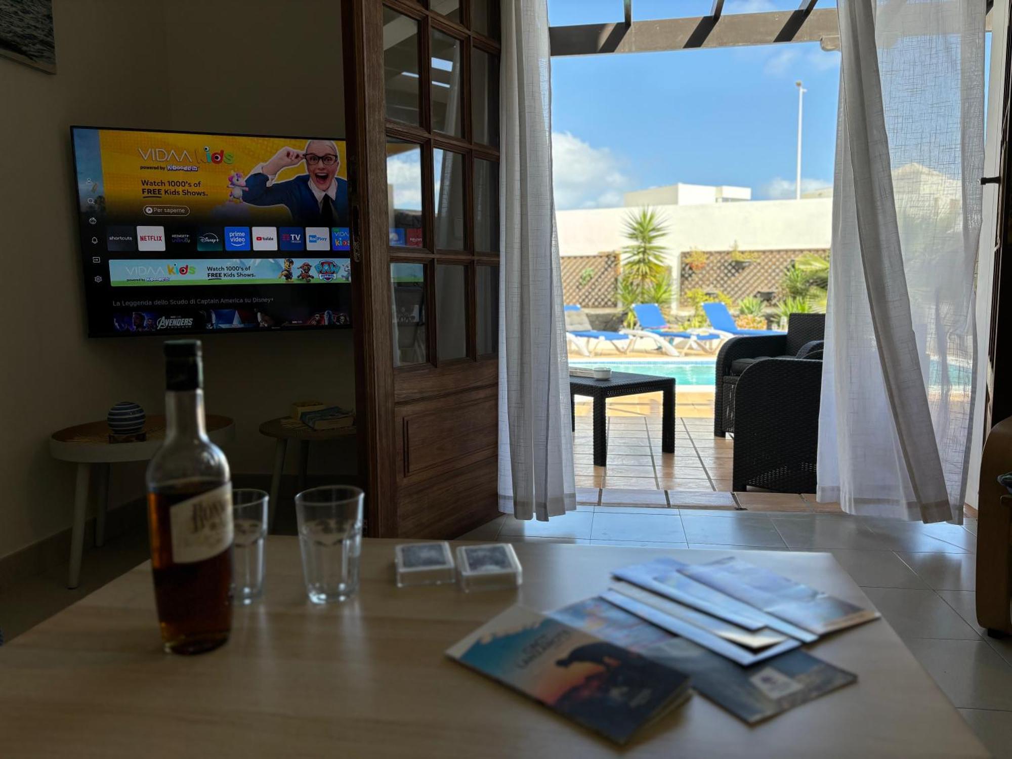 Adel 56, Private Heated Pool, Parking Villa Playa Blanca (Lanzarote)