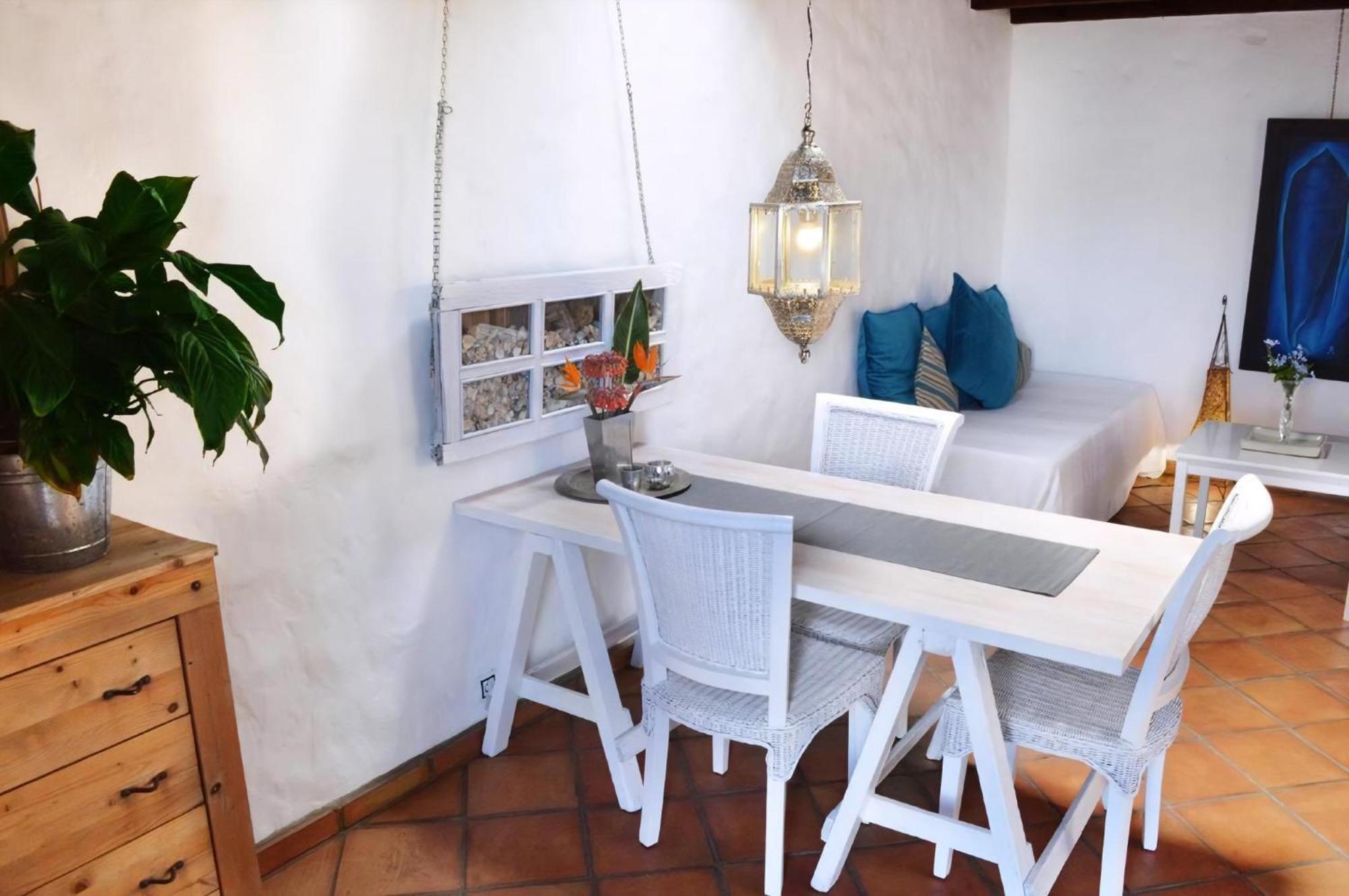 Lavastein Yazmina Mit Schoenem Garten * Yaiza (Lanzarote)