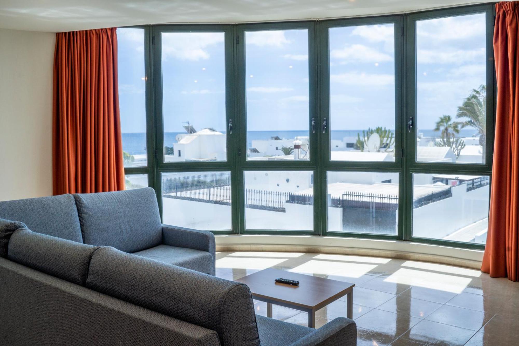 Pocillos Playa, Solo Adultos Hotel 4*