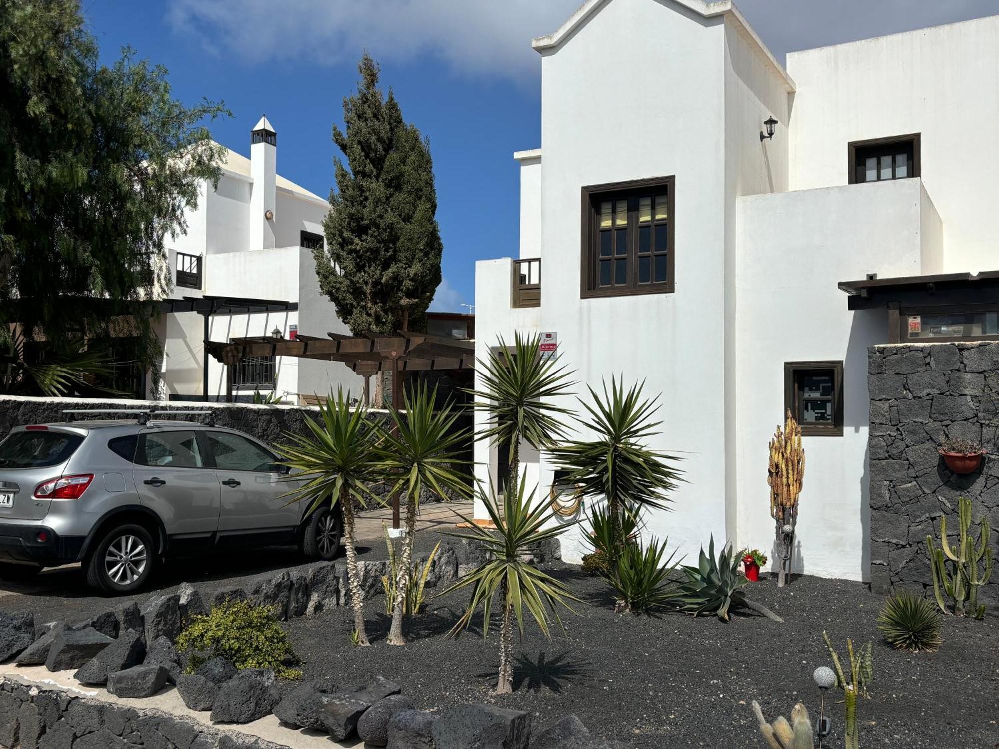 Adel 56, Private Heated Pool, Parking Playa Blanca (Lanzarote)
