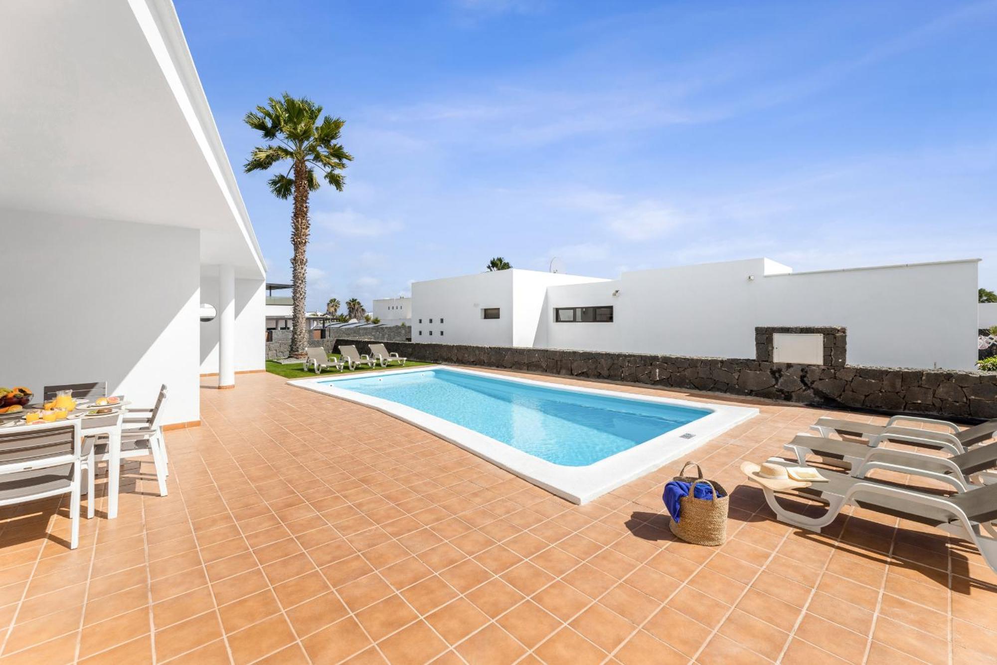 Dafne By Escapehome Villa
