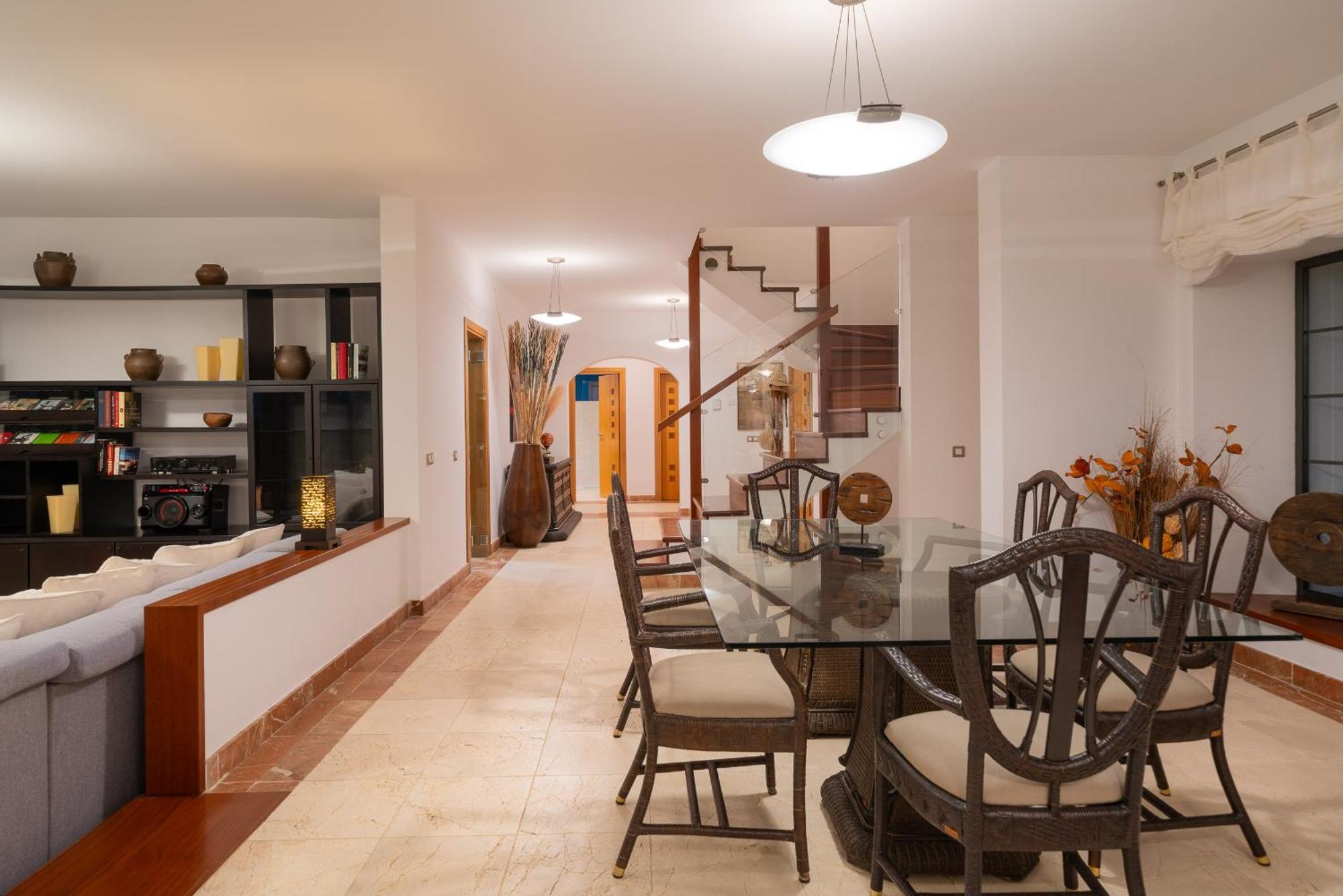 Villa Costa Roja Con Vistas Al Mar, Piscinas, Jacuzzi, Mini Golf Y Padel En Montana Roja *