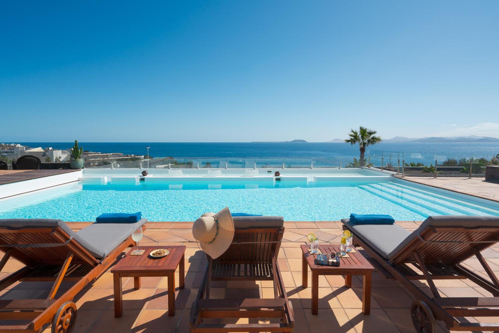 Costa Roja Con Vistas Al Mar, Piscinas, Jacuzzi, Mini Golf Y Padel En Montana Roja * Playa Blanca (Lanzarote)