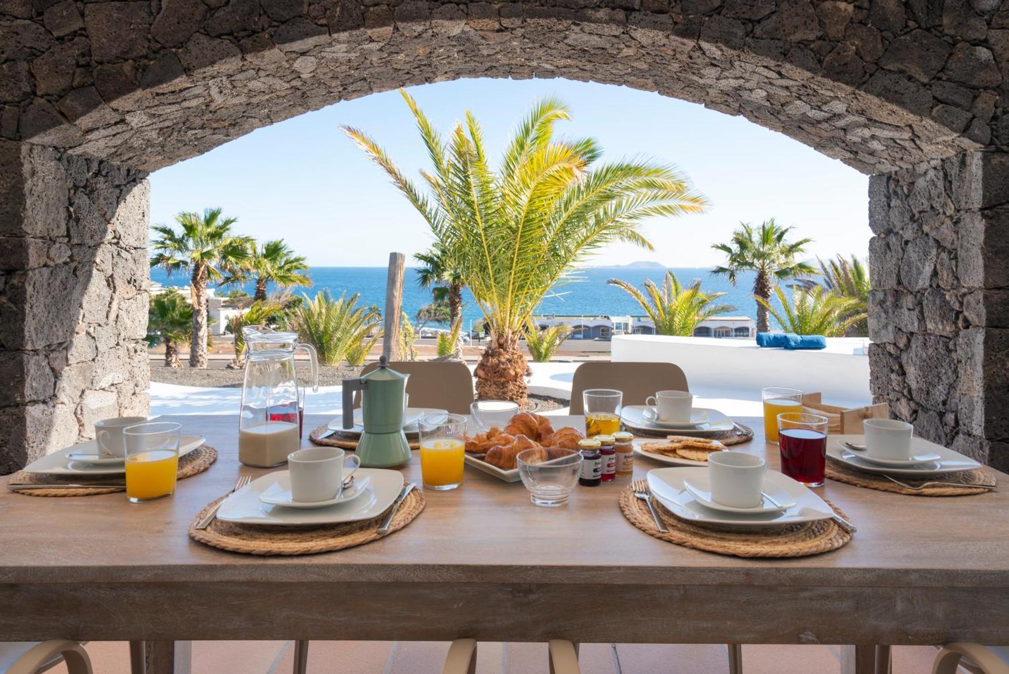 Costa Roja Con Vistas Al Mar, Piscinas, Jacuzzi, Mini Golf Y Padel En Montana Roja