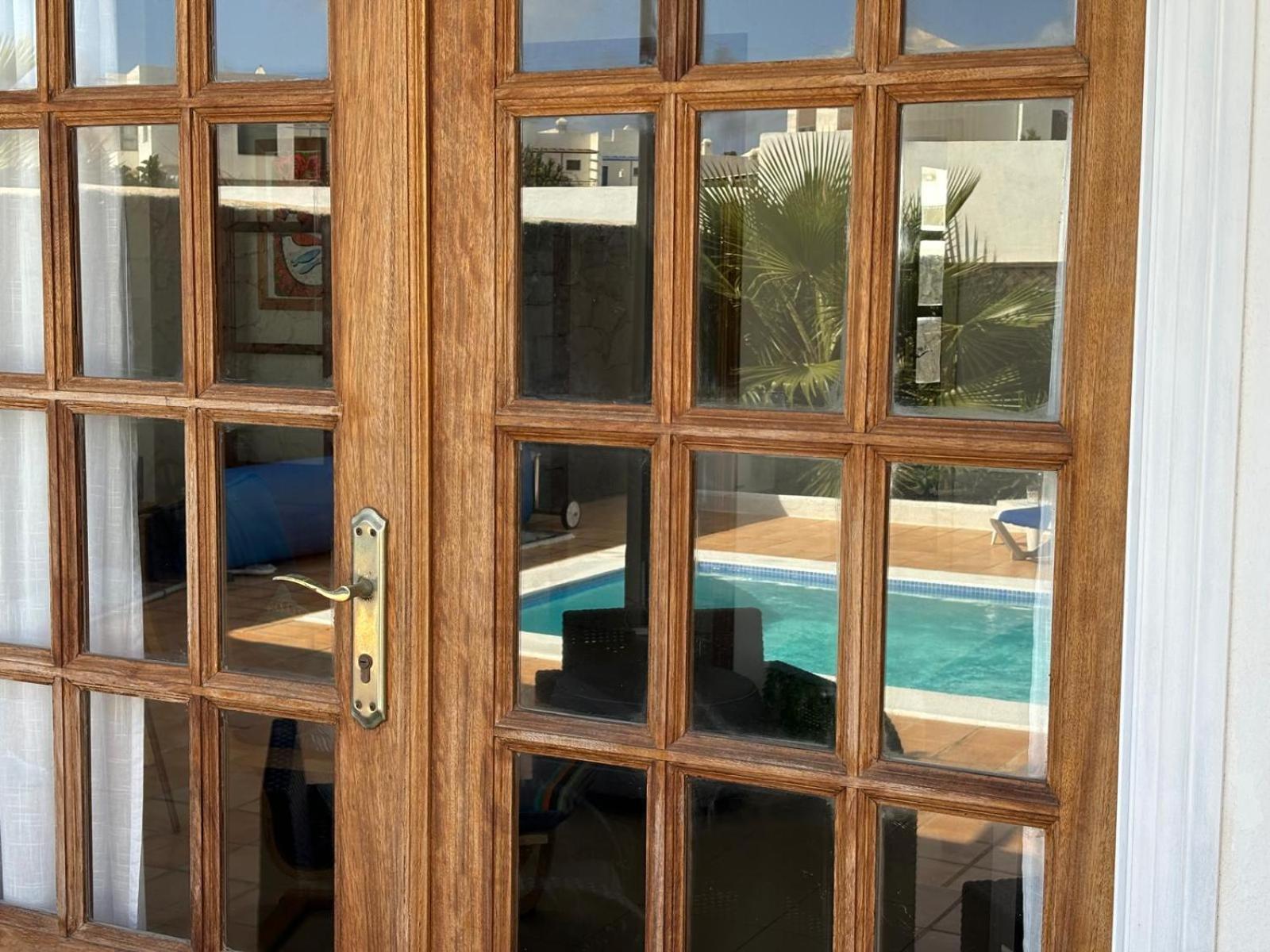 Adel 56, Private Heated Pool, Parking Playa Blanca (Lanzarote)