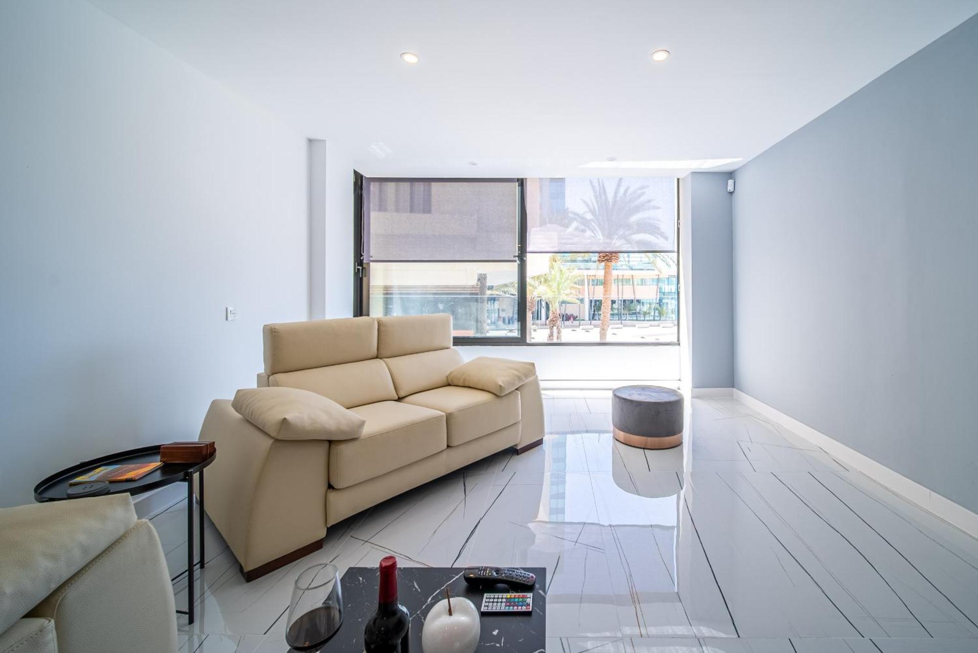 Becky Deluxe 3bd By Hh * Arrecife (Lanzarote)