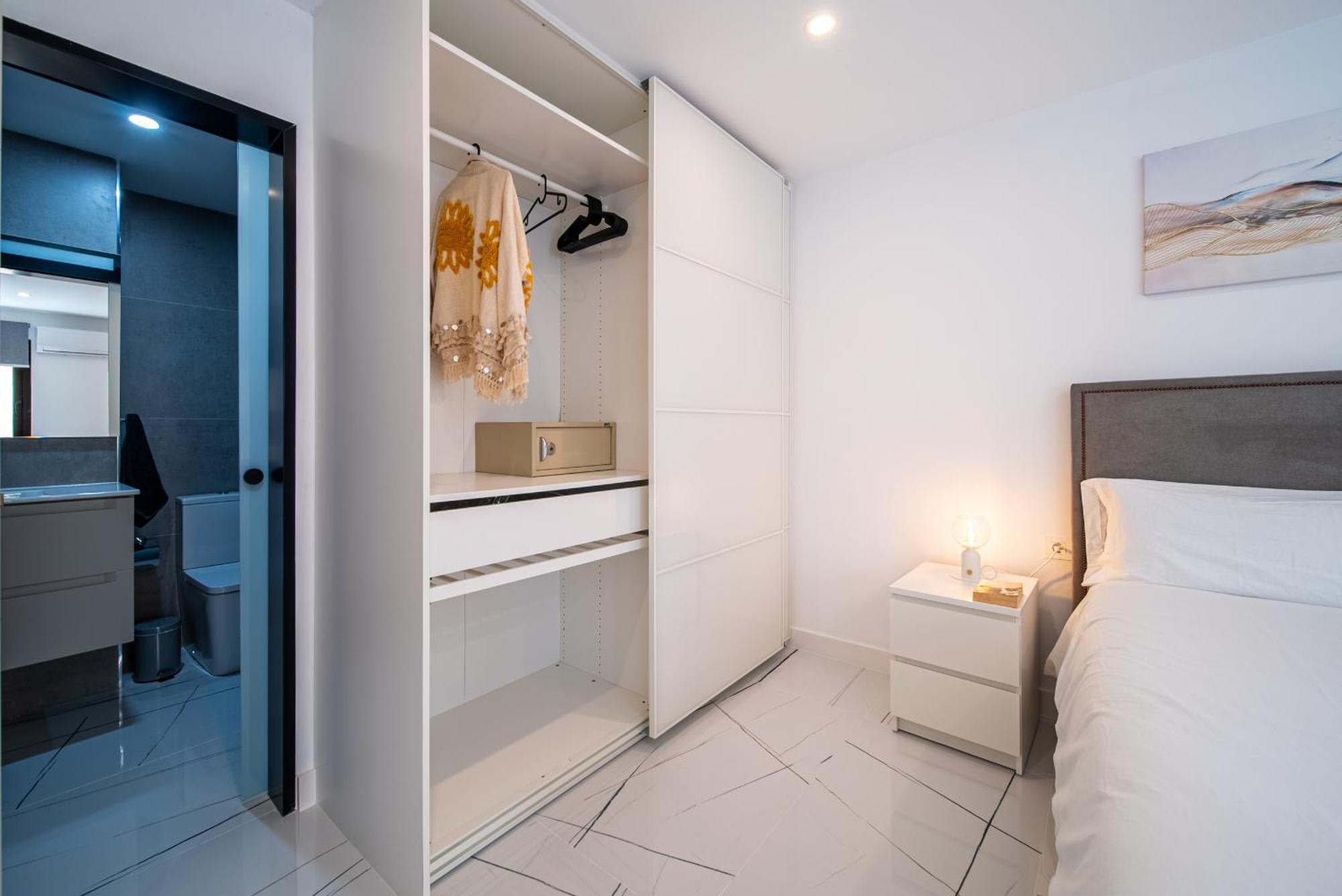 Becky Deluxe 3bd By Hh Arrecife (Lanzarote)