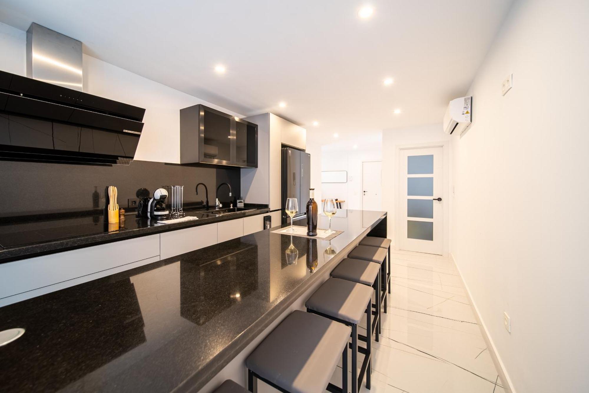 Becky Deluxe 3bd By Hh Arrecife (Lanzarote)