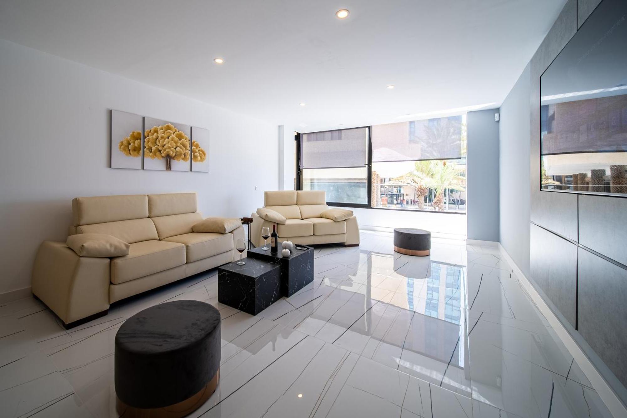 Apartment Becky Deluxe 3bd By Hh