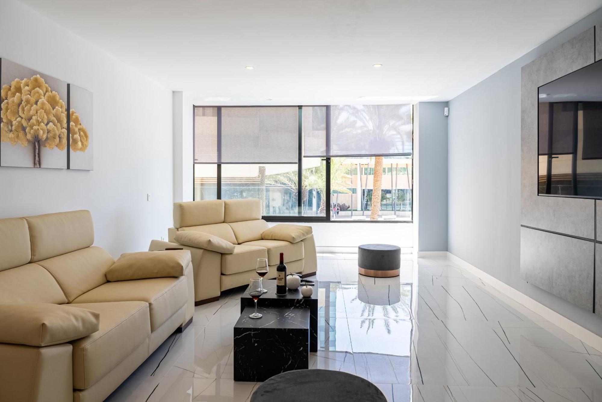 Apartment Becky Deluxe 3bd By Hh *