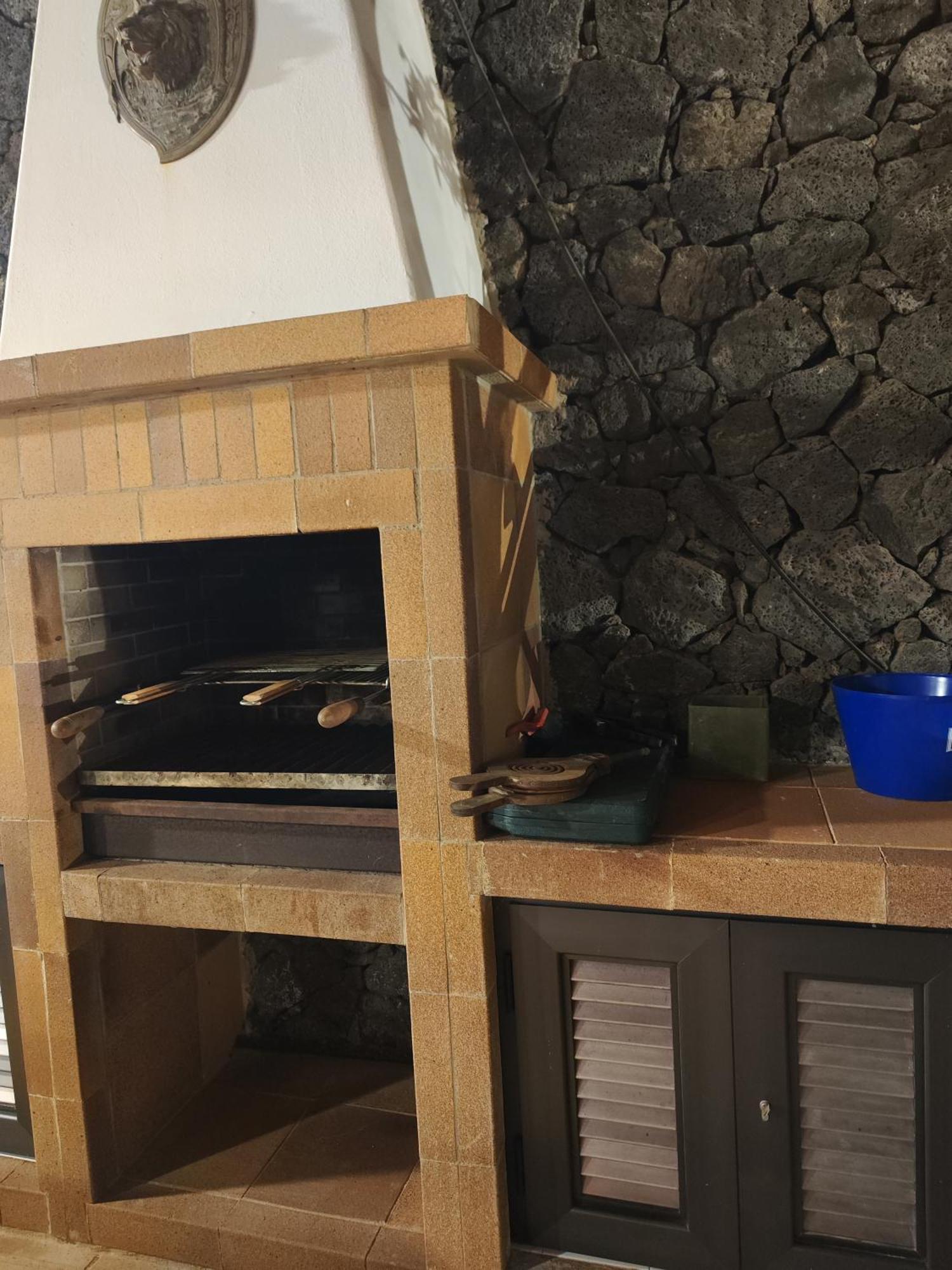 Villa Costa Roja Con Vistas Al Mar, Piscinas, Jacuzzi, Mini Golf Y Padel En Montana Roja Playa Blanca (Lanzarote)