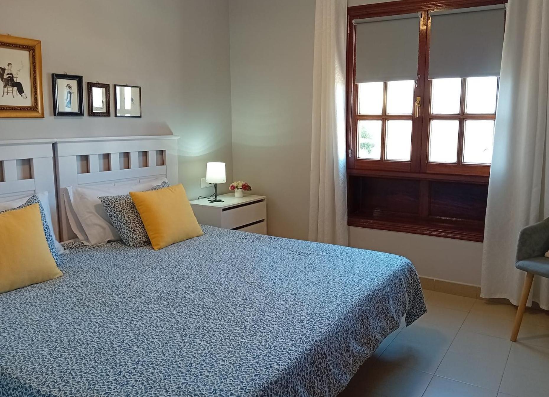 Villa Adel 56, Private Heated Pool, Parking