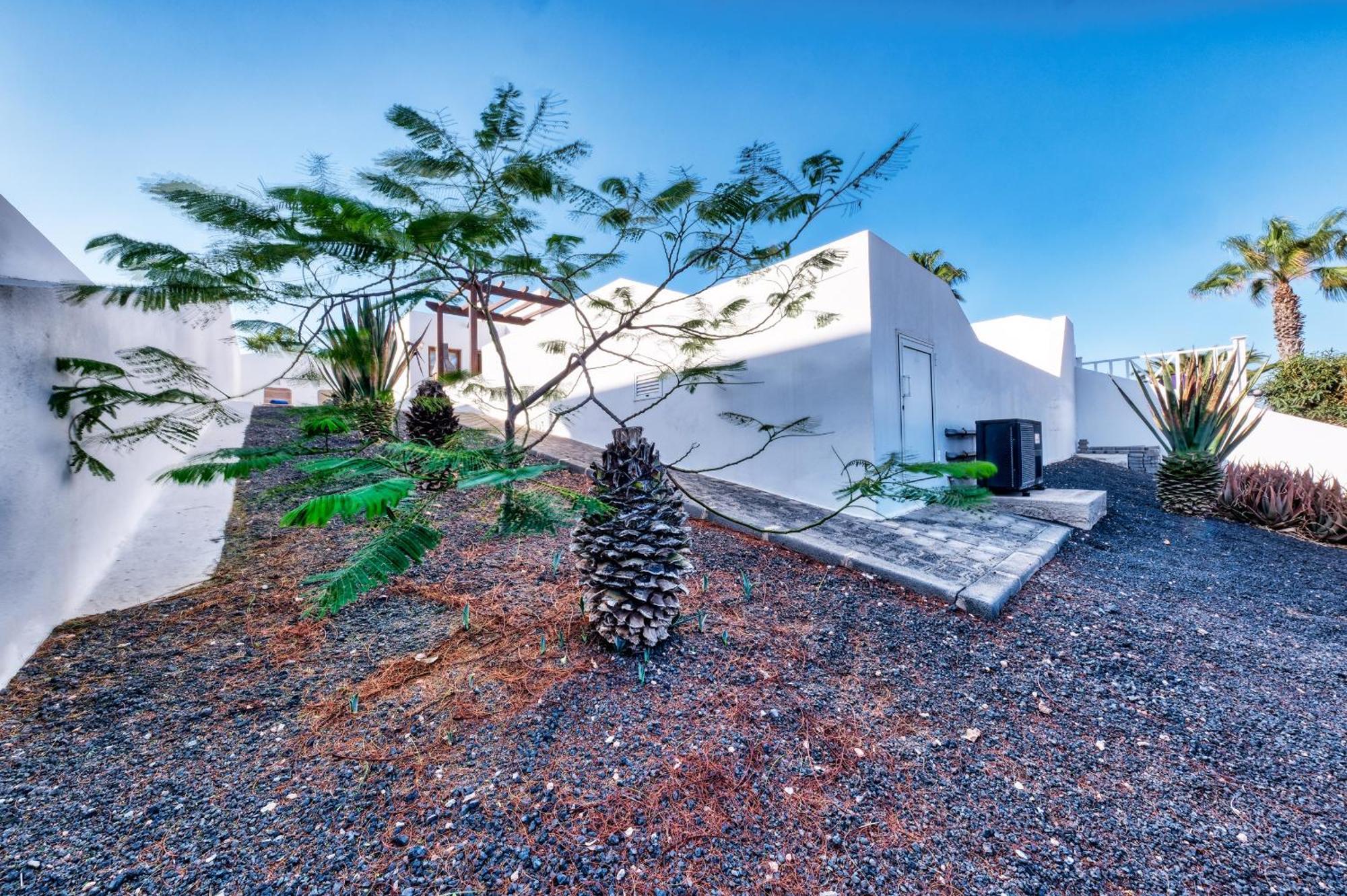 Lava And Sea- Private Pool, Amazing Sea Views