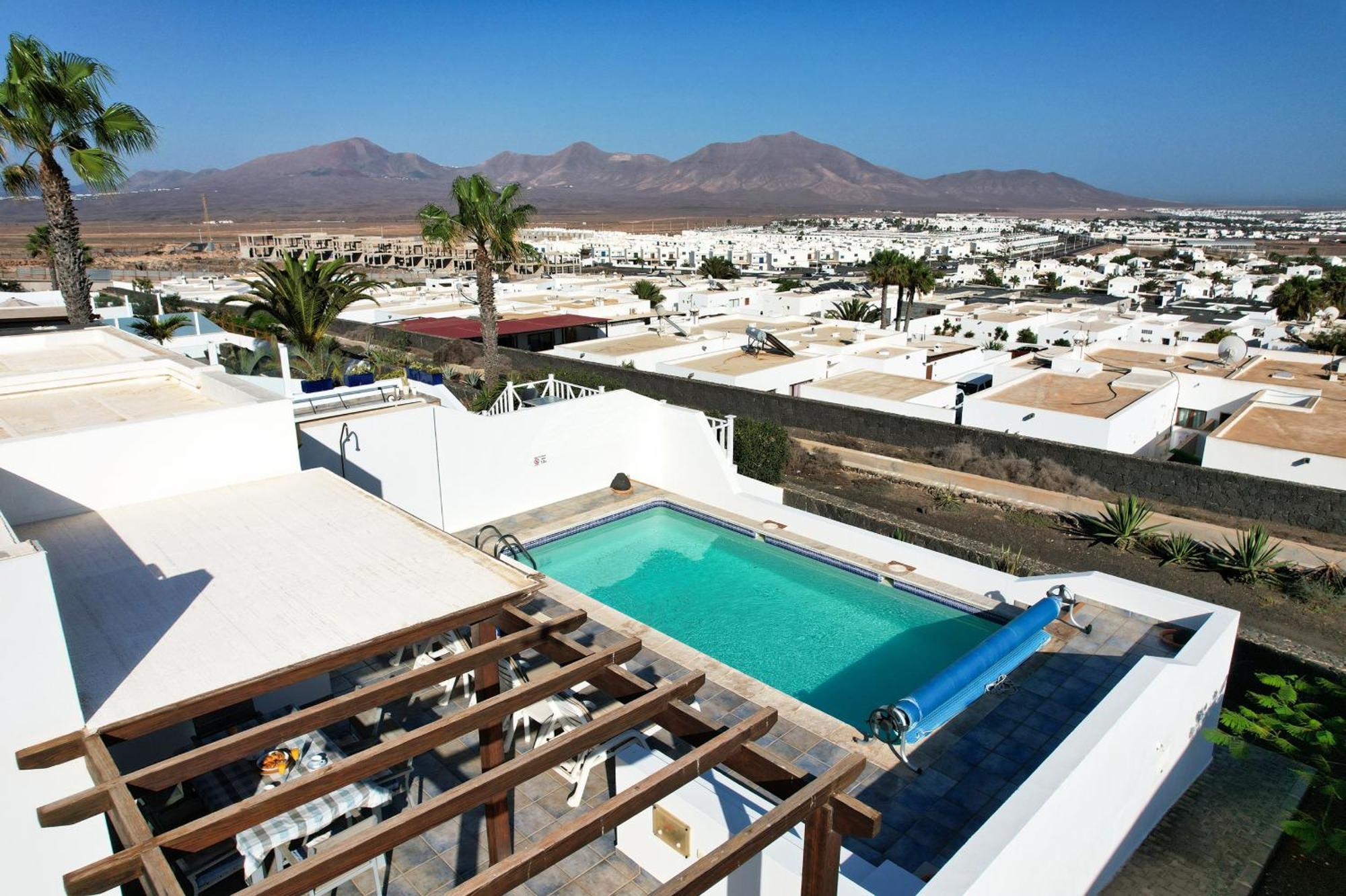Lava And Sea- Private Pool, Amazing Sea Views Holiday home